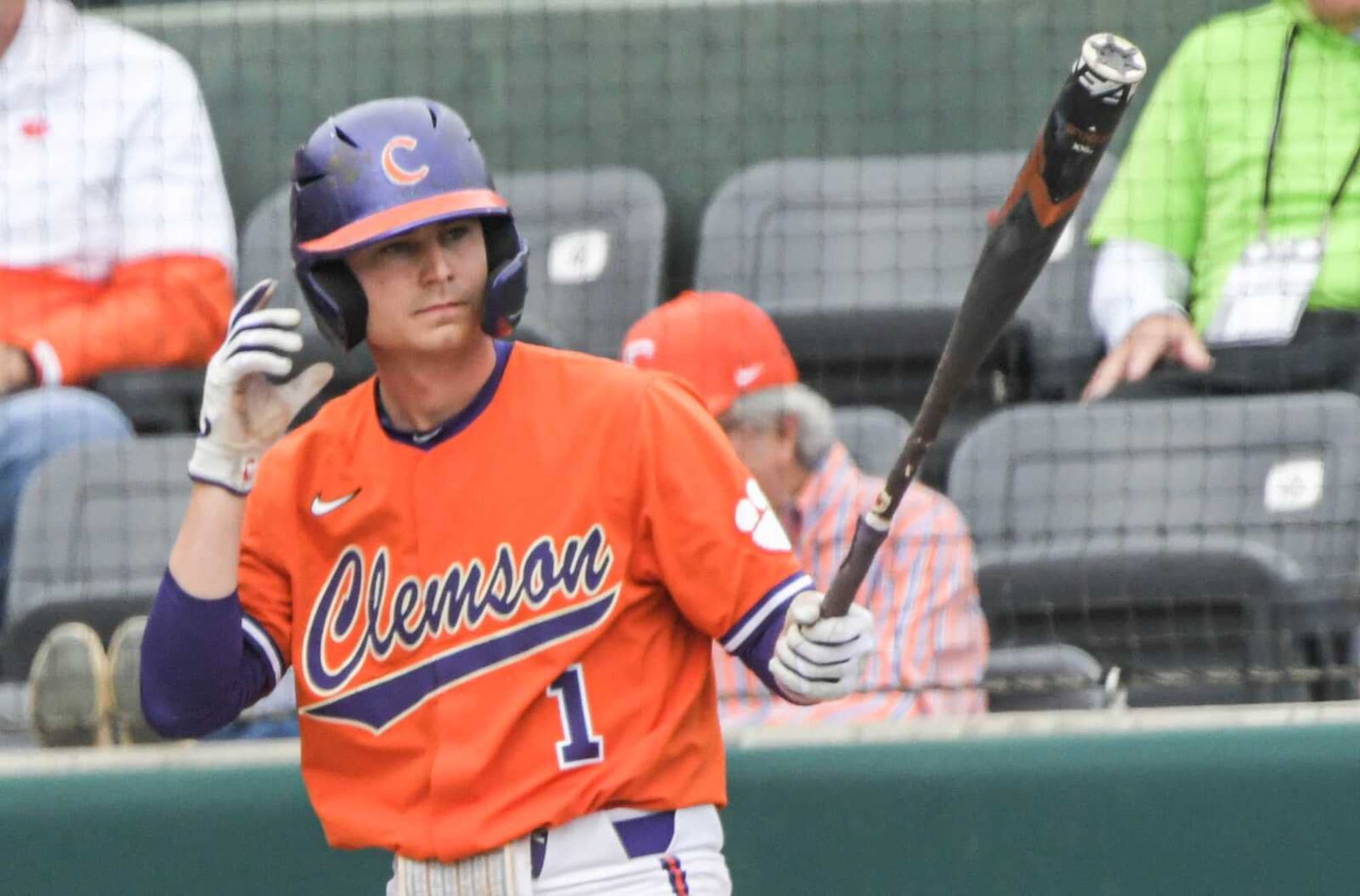 Clemson Baseball on X: Power of the 𝐂🤫👋 #Clemson s𝗪𝗪𝗪eeps No. 22  Louisville on Sunday and wins its 5️⃣th straight ACC series!🧹 STORY -    / X