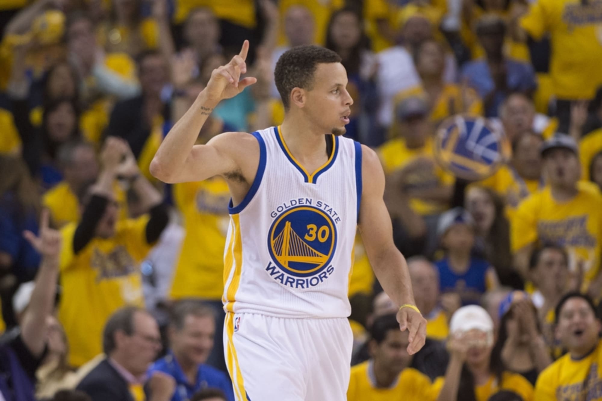 Would Steph Curry trade 2017, 2018 NBA titles for 2016 73-win