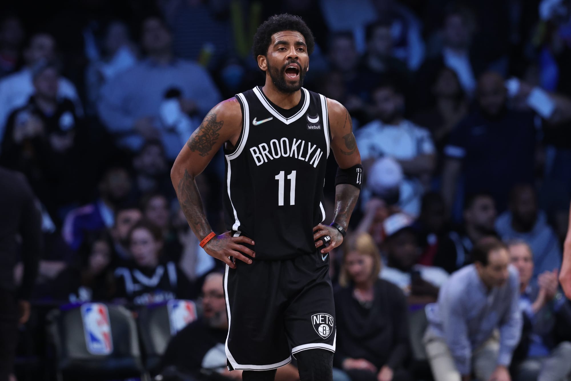 At Kyrie Irving's signing ceremony, 'The Two Seans' and some New Jersey  nostalgia - NetsDaily