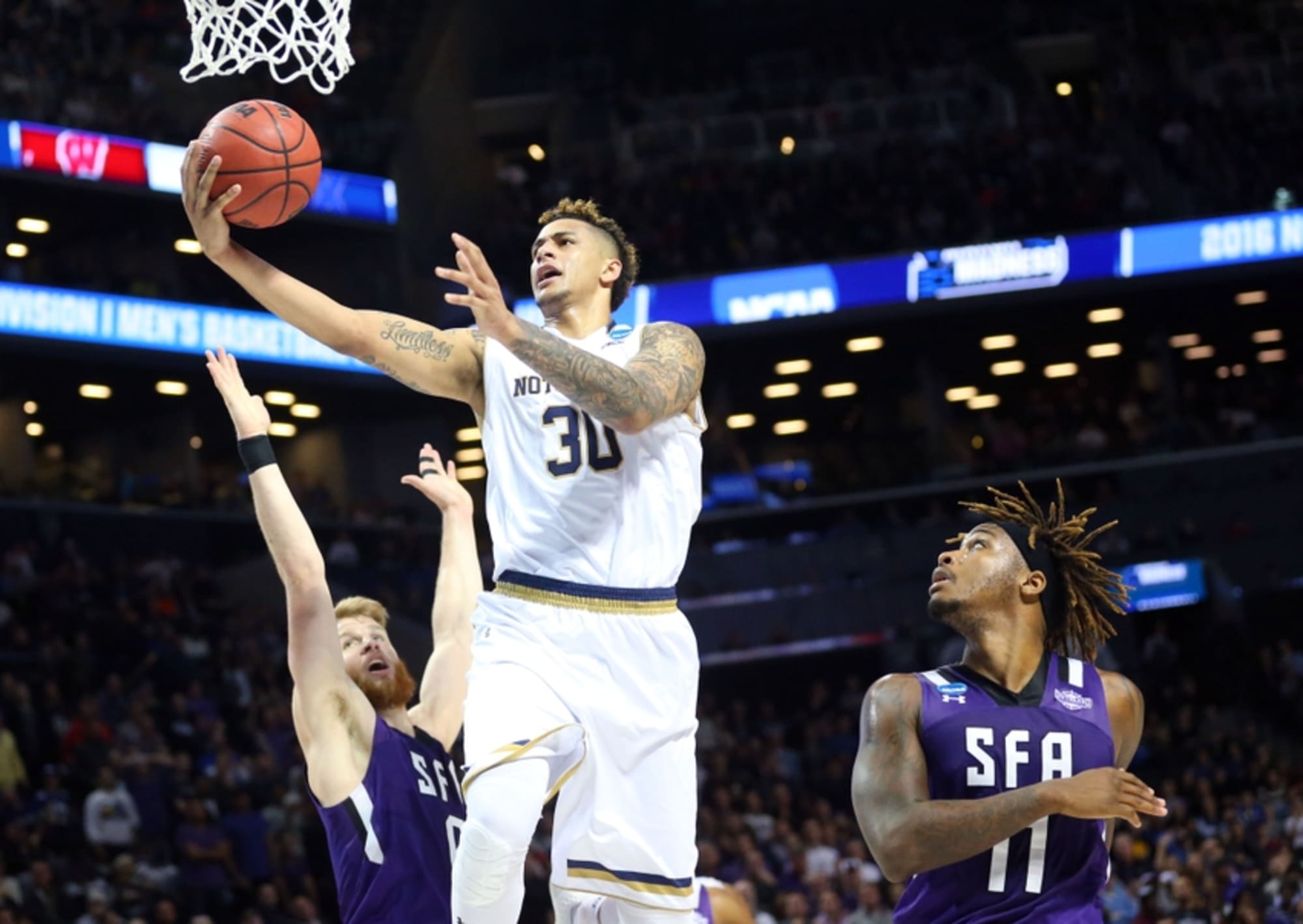 Notre Dame Basketball An Auguste Spring Slap The Sign A Notre Dame Fighting Irish Site News Blogs Opinion And More
