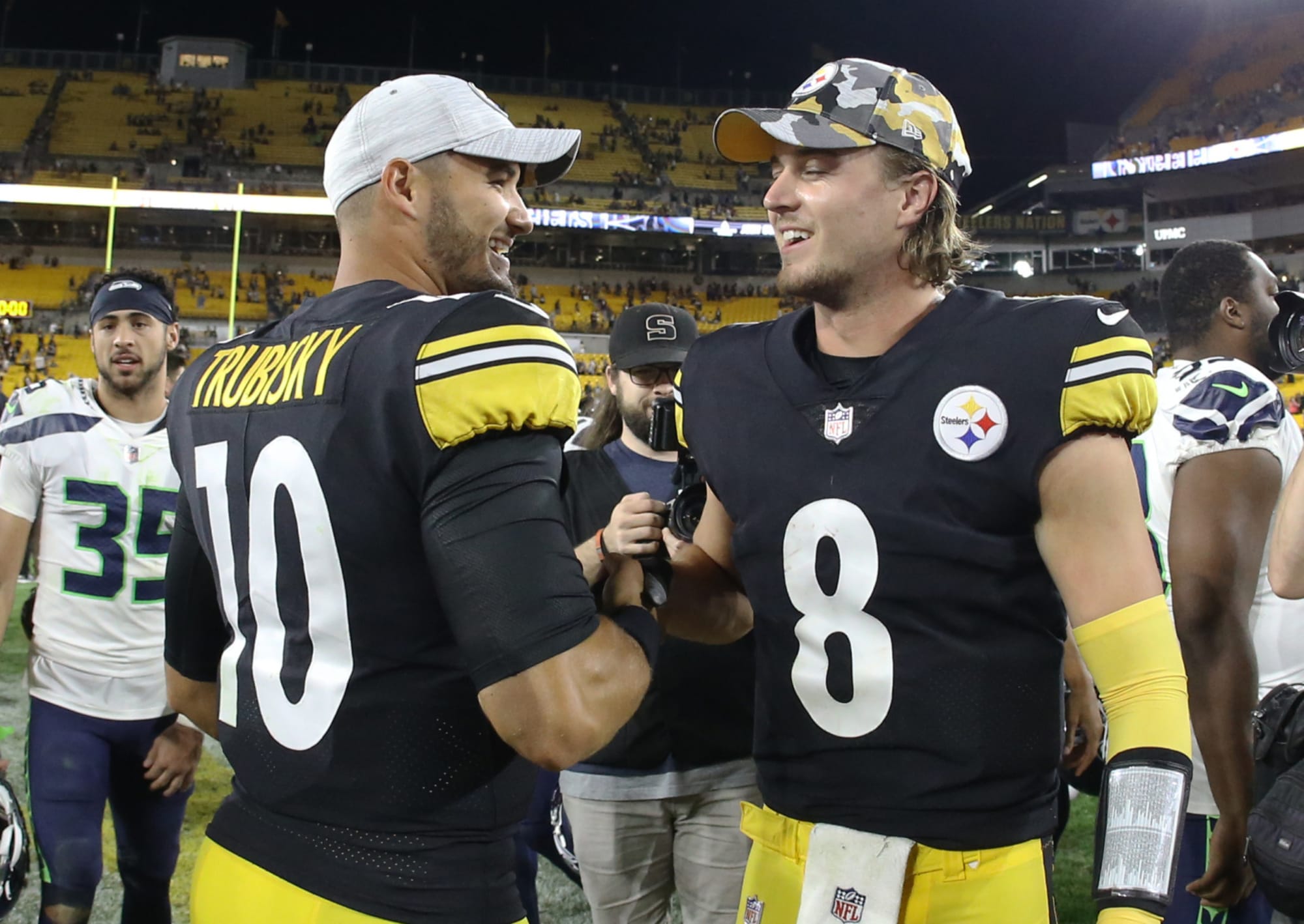 The Steelers bare responsibility for creating quarterback controversy