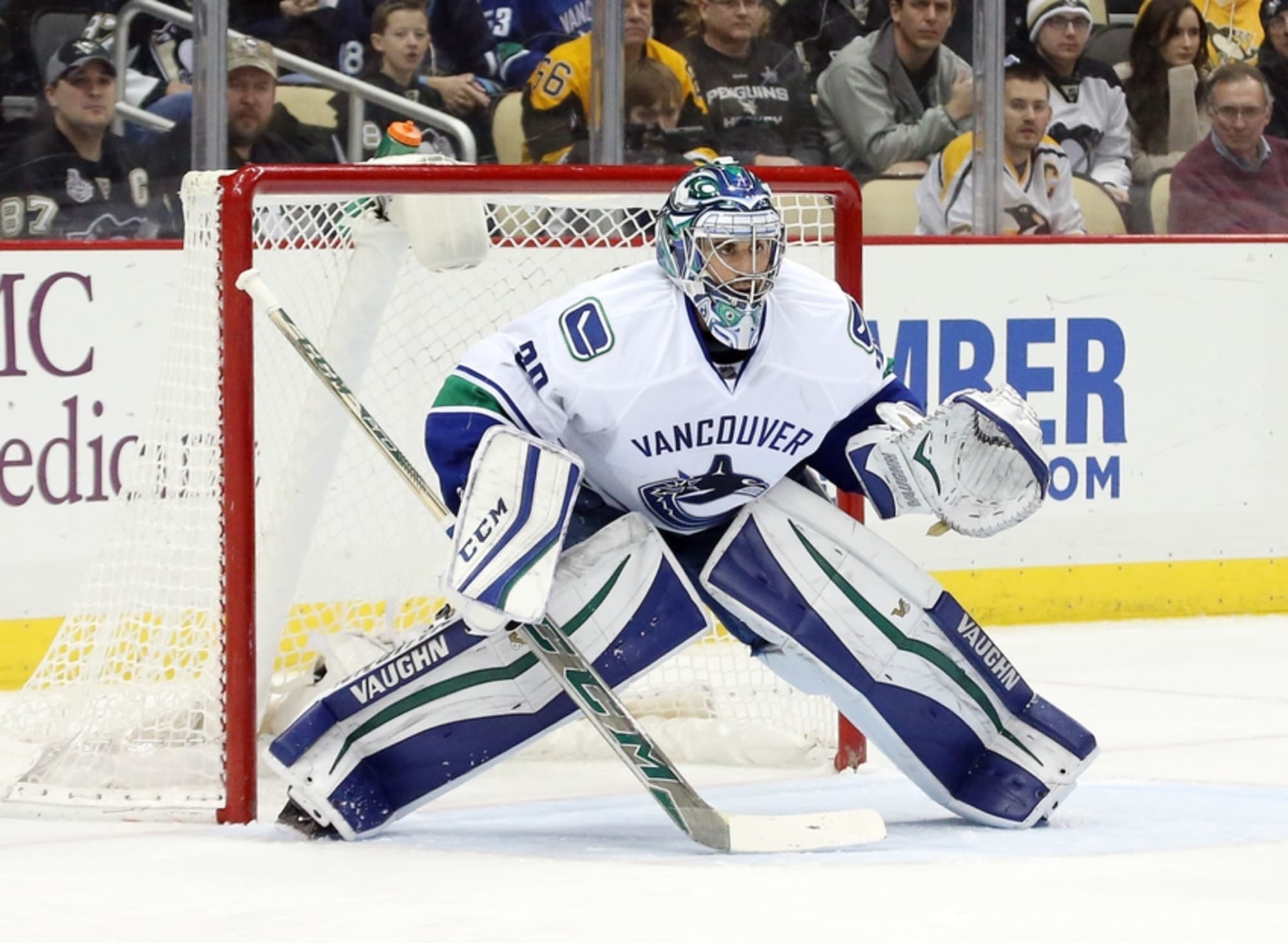 Vancouver Canucks-Calgary Flames: 5 facts about goalie Ryan Miller
