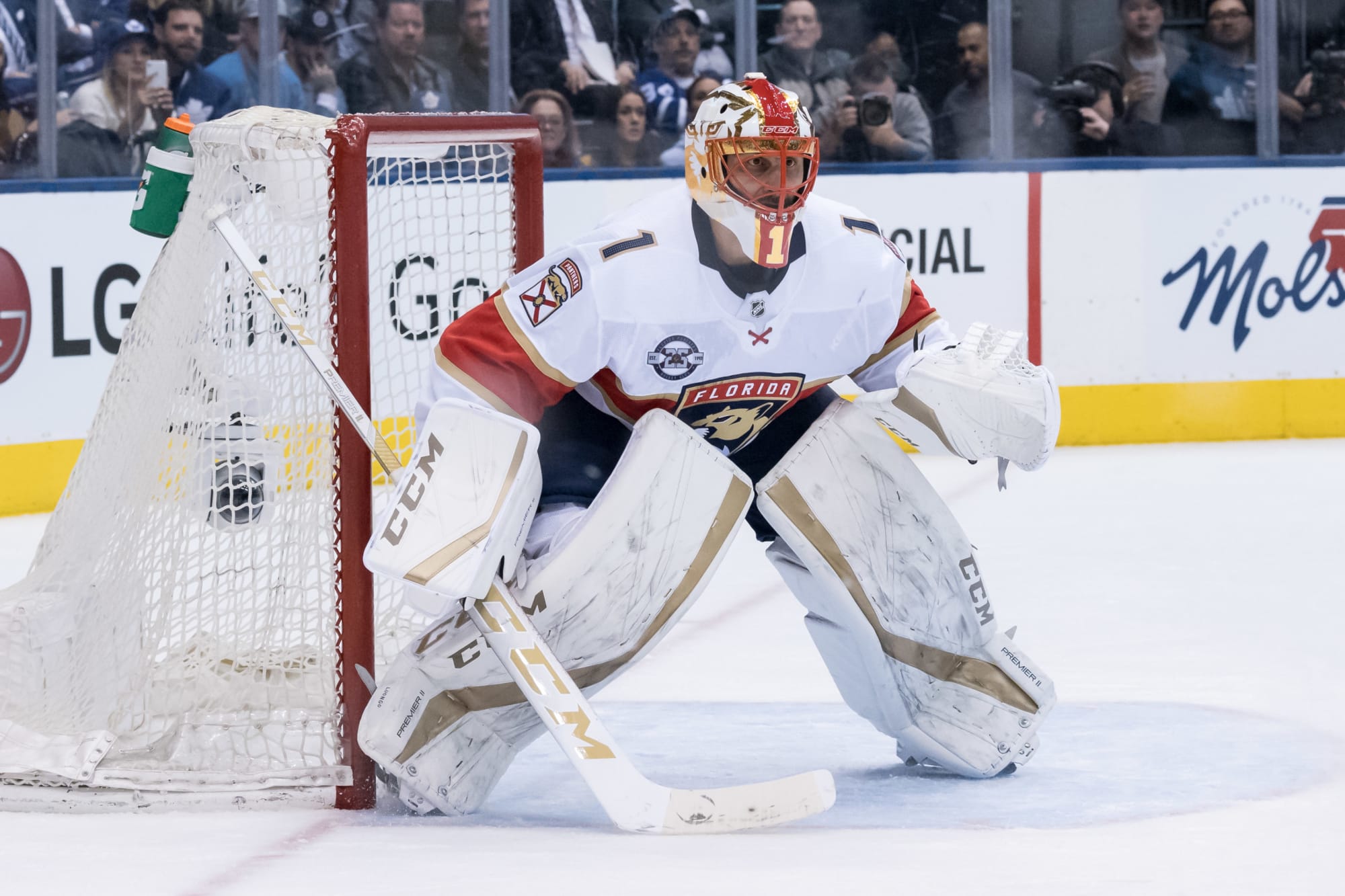 Roberto Luongo makes more Panthers history with jersey retirement