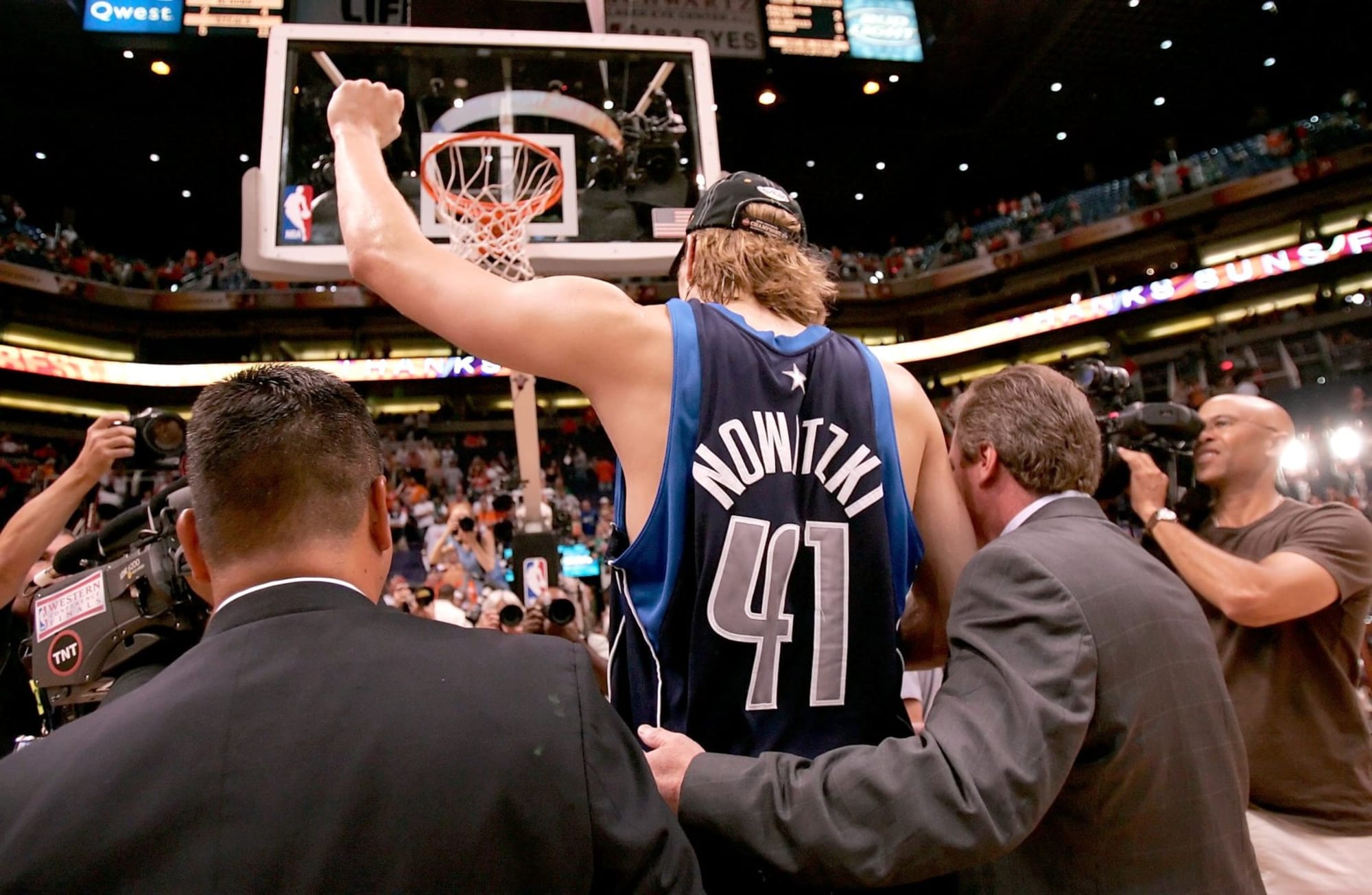 Dallas Mavericks Watch 2006 Western Conference Finals Game One