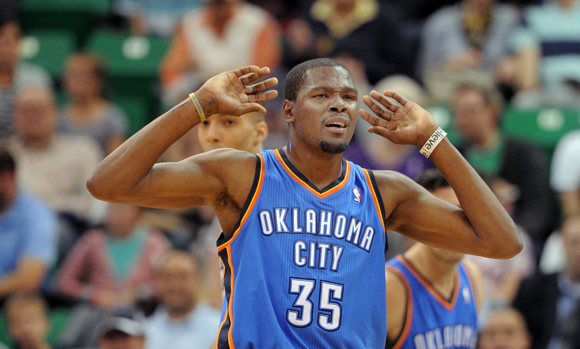 Kevin Durant demands his jersey to be retired by the Thunder and