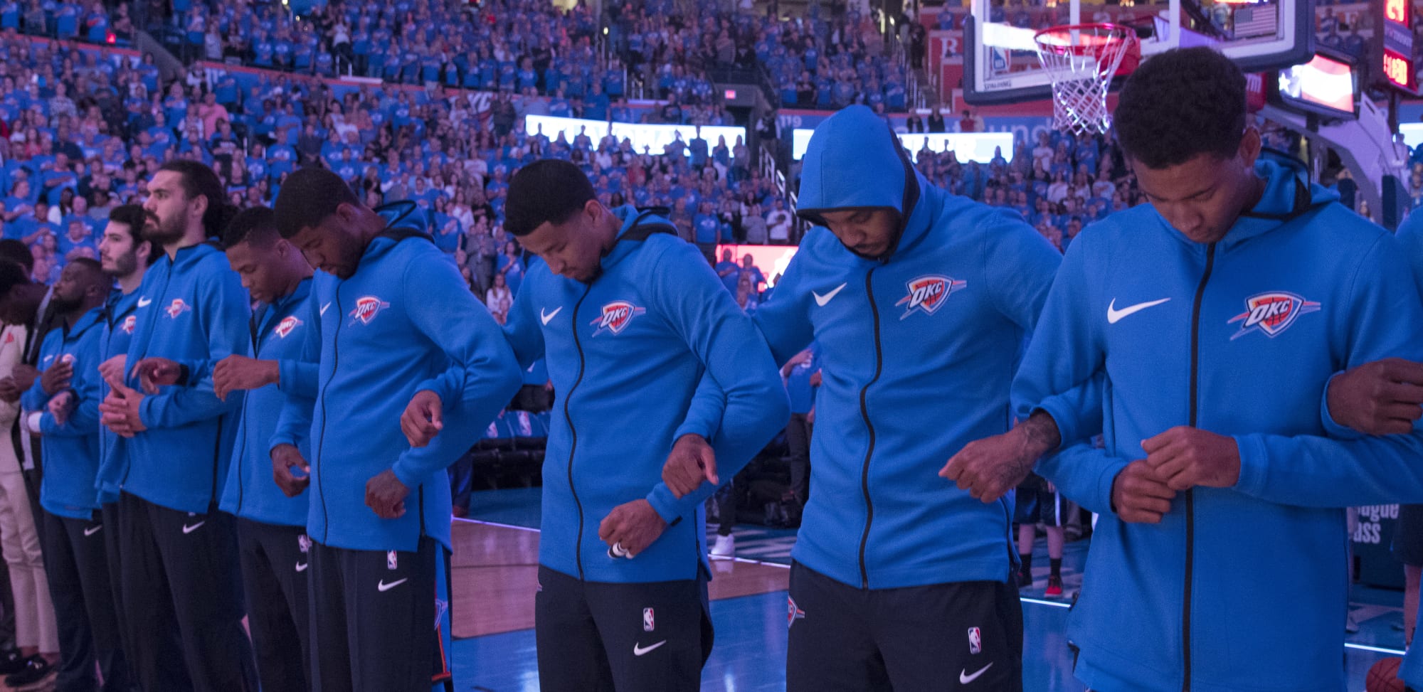 Oklahoma City Thunder Pulled Off One of the Coolest Crowd Stunts We've Seen  Last Night