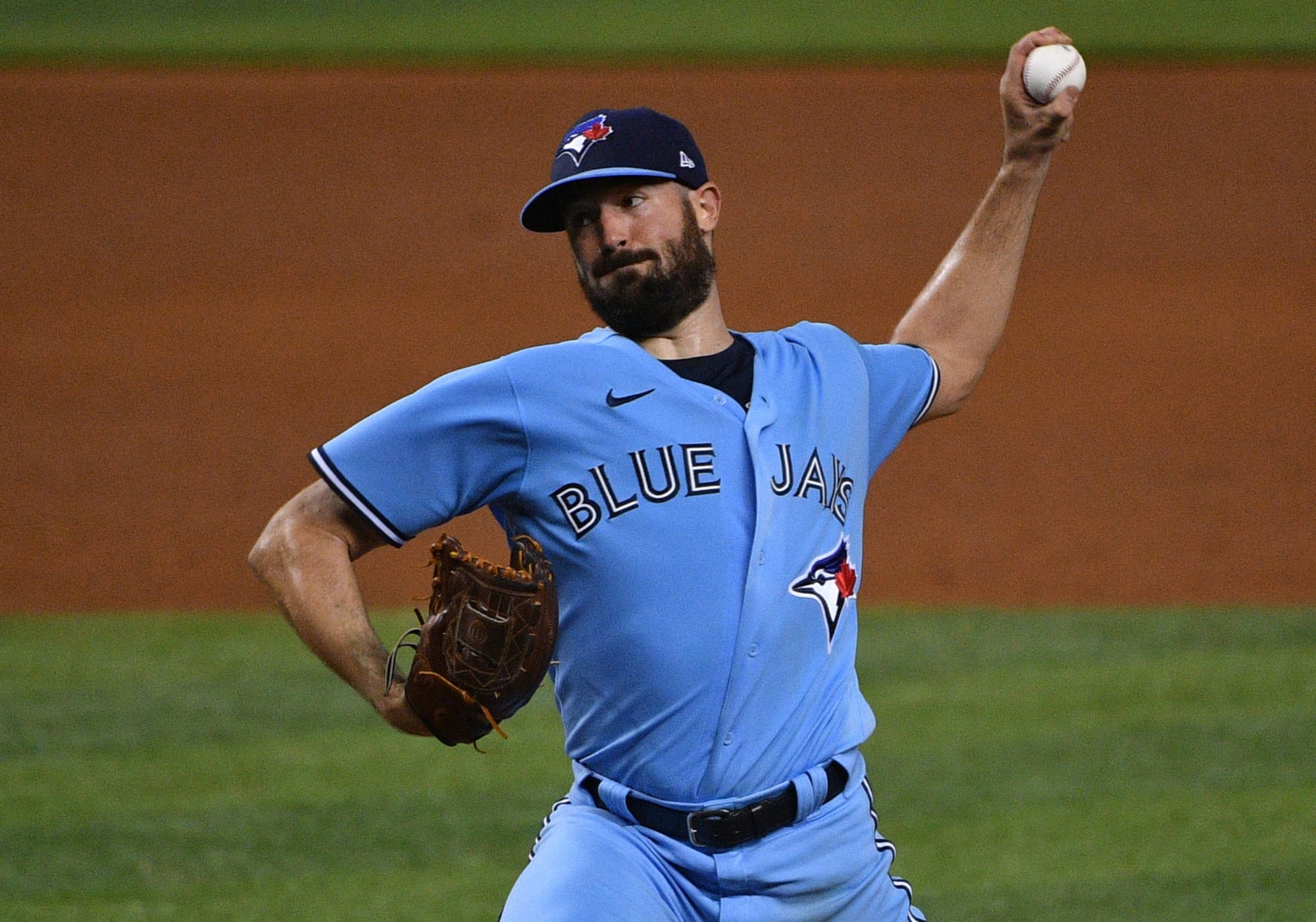 Blue Jays: The argument for and against re-signing Robbie Ray