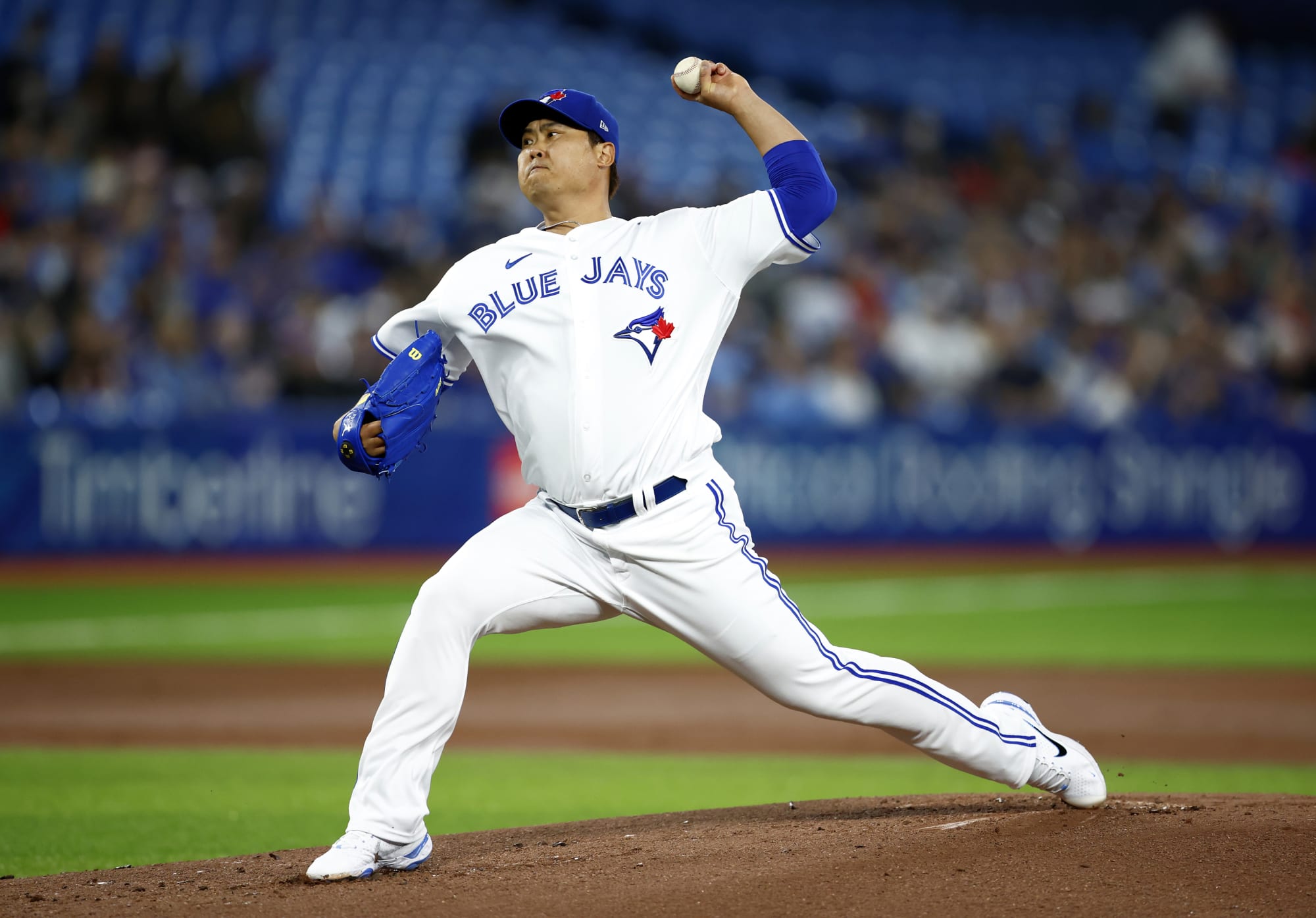 Blue Jays put LHP Ryu on injured list with forearm issue