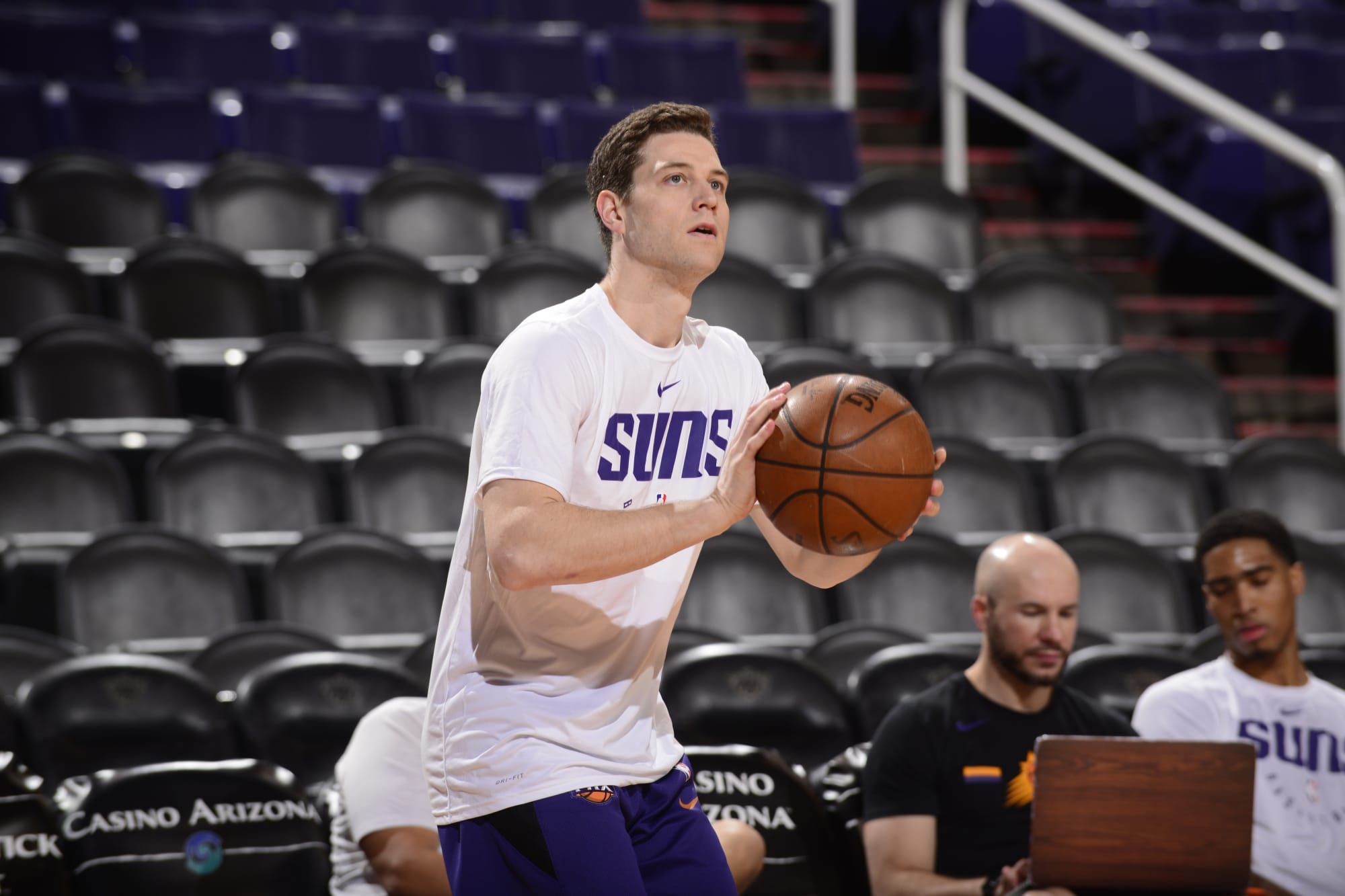 Jimmer Fredette is already playing himself off the Phoenix Suns