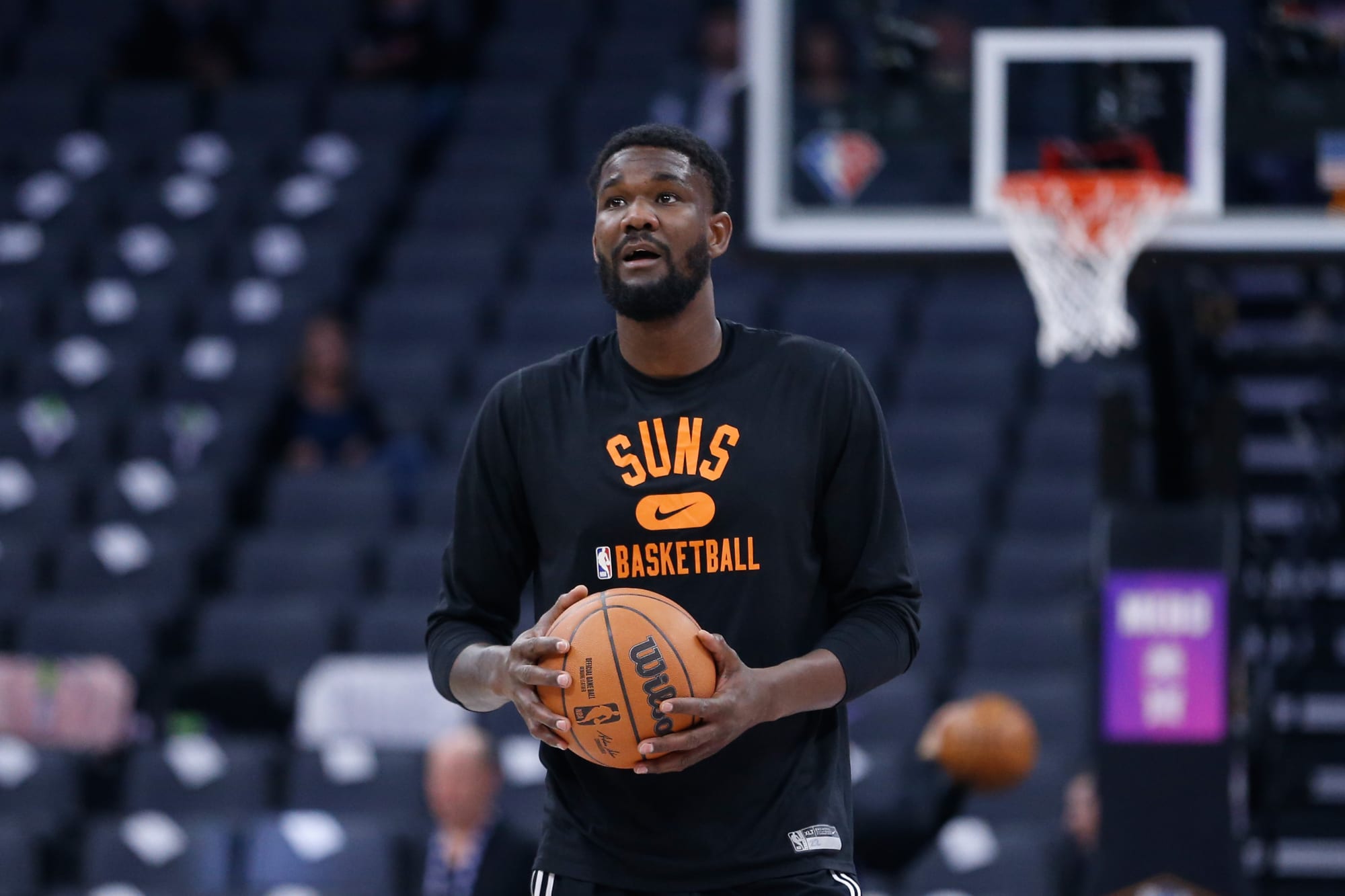 Where does Deandre Ayton really stand among NBA bigs? - Bright