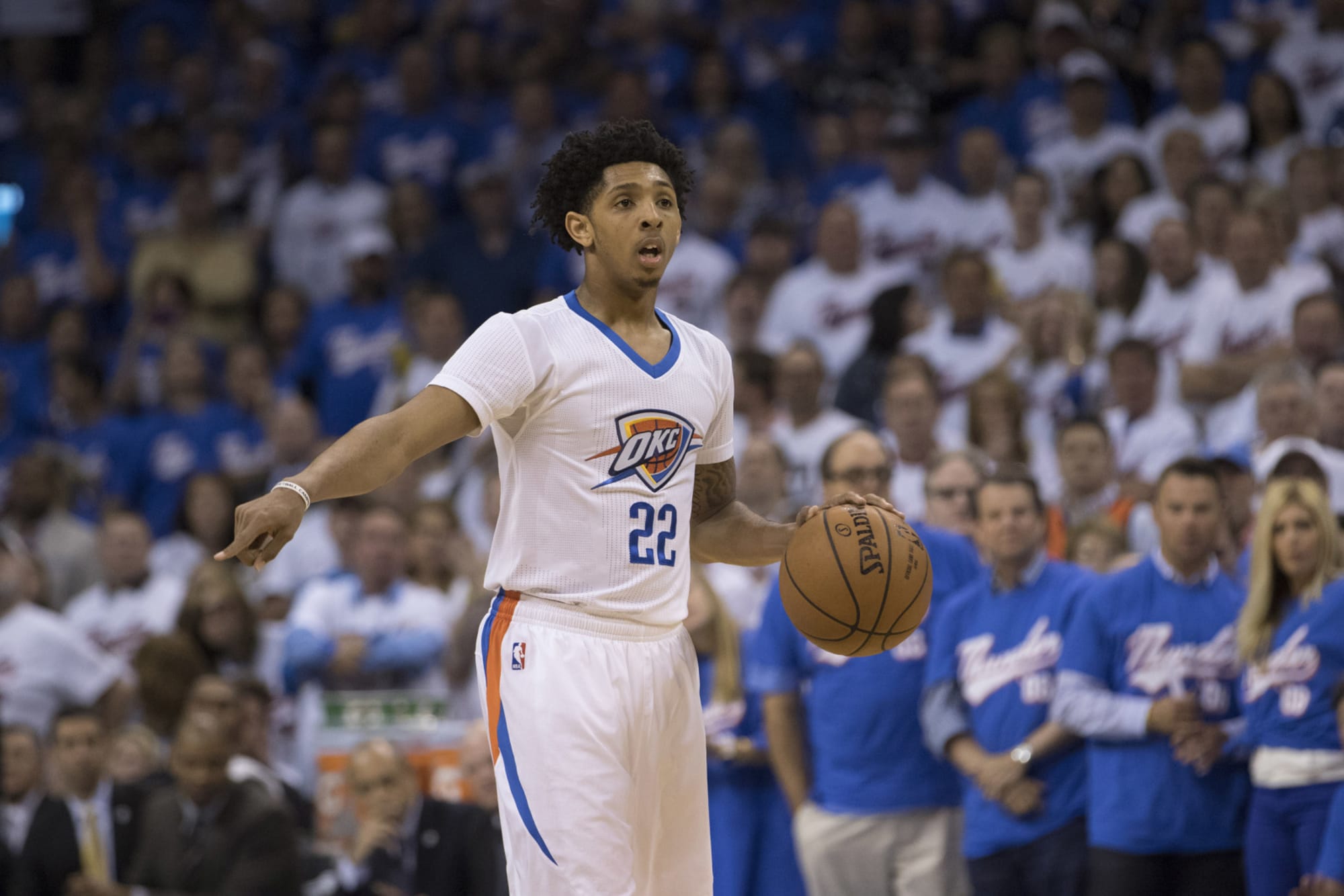 The San Antonio Spurs are waiving veteran guard Cam Payne, sources tell  ESPN. Payne recently arrived in trade from Suns and now gets a chance to  join a contending team that can
