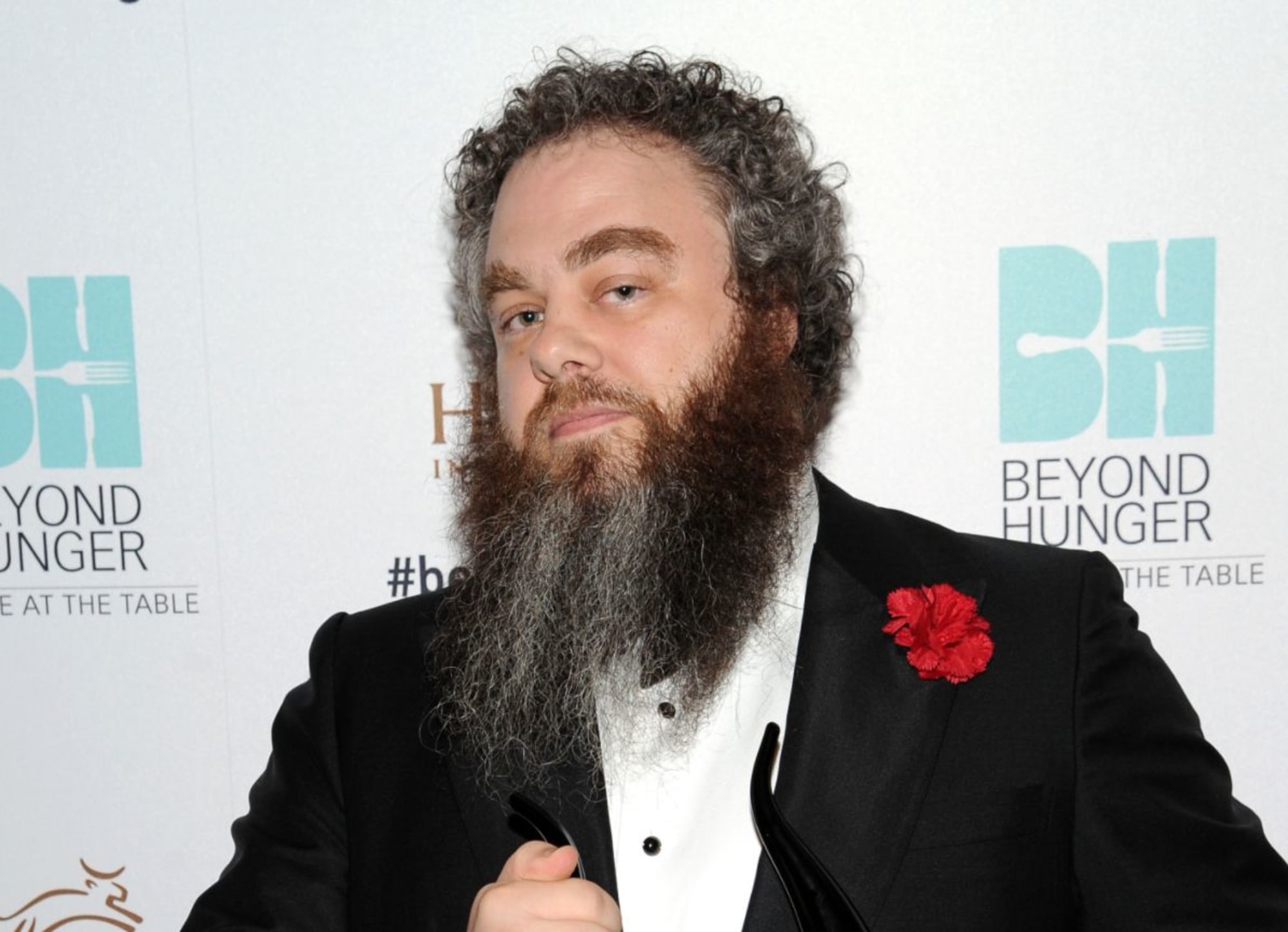Patrick Rothfuss: I feel bad about not releasing The Doors of Stone  charity chapter