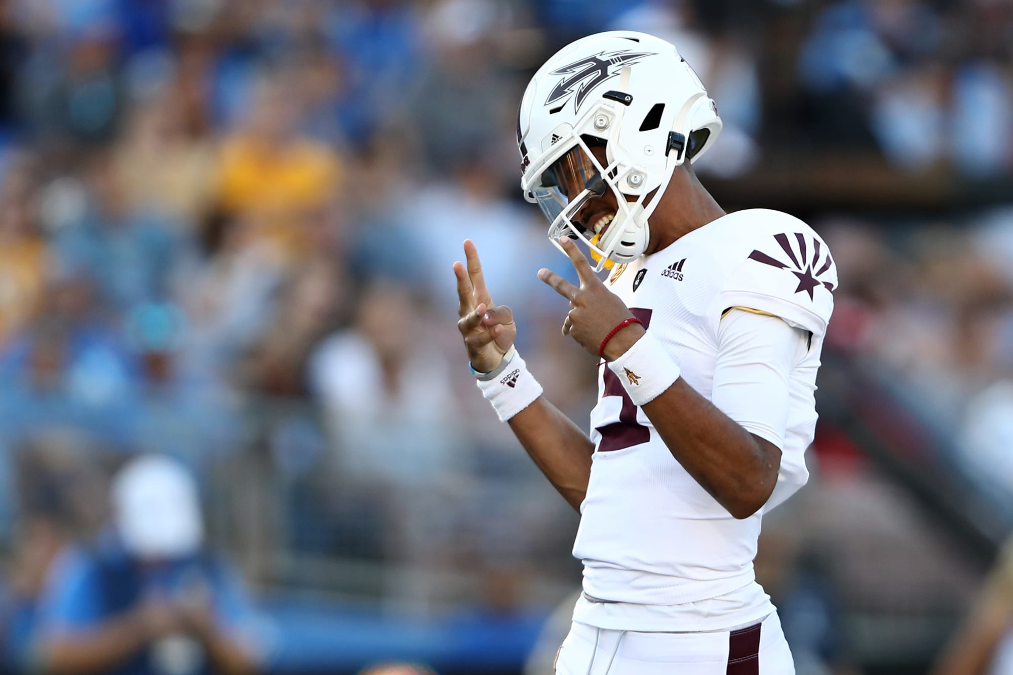 Is it too early to look ahead to 2022 NFL Draft quarterbacks? - Page 2