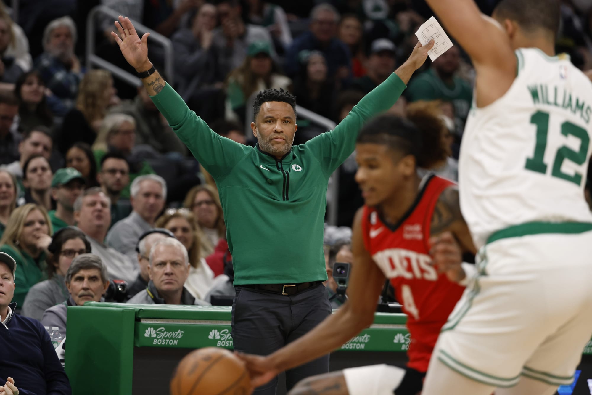 Ex-Wildcat Damon Stoudamire to join Boston Celtics coaching staff