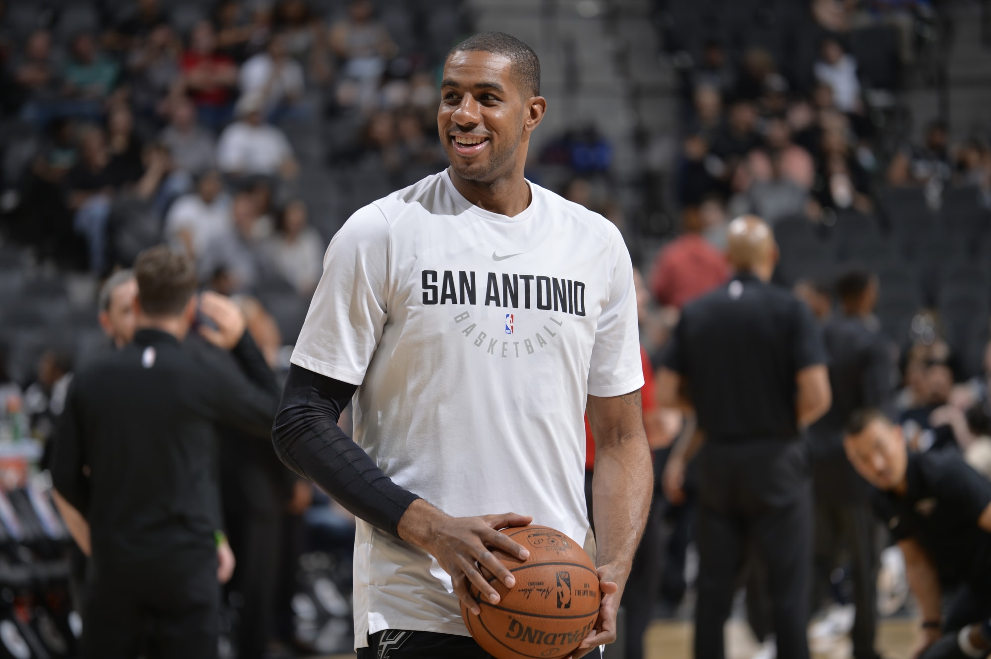 San Antonio Spurs: LaMarcus Aldridge to get MRI on knee injury