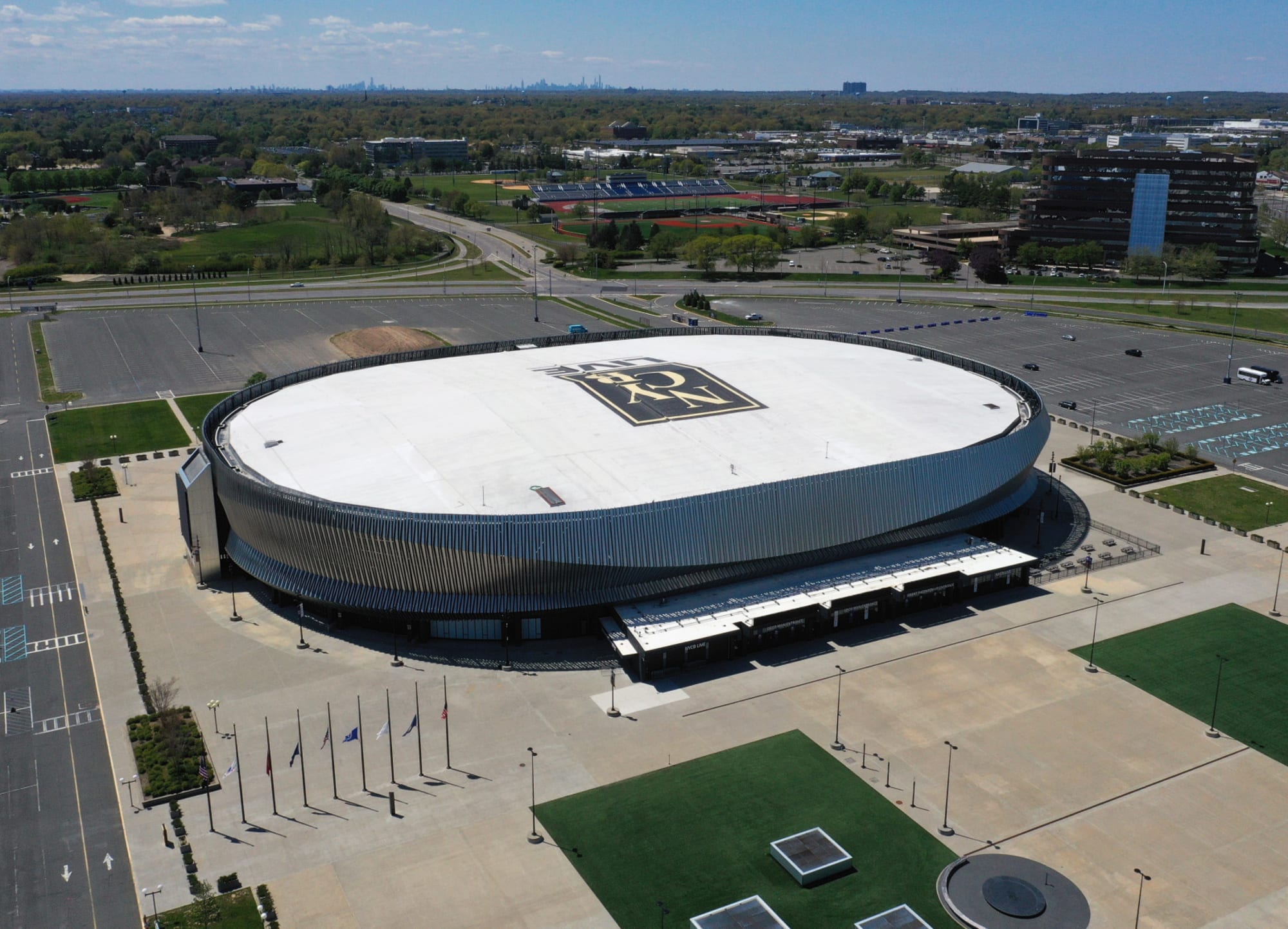 Islanders: Staying at the Nassau Coliseum for 2020-21 is key