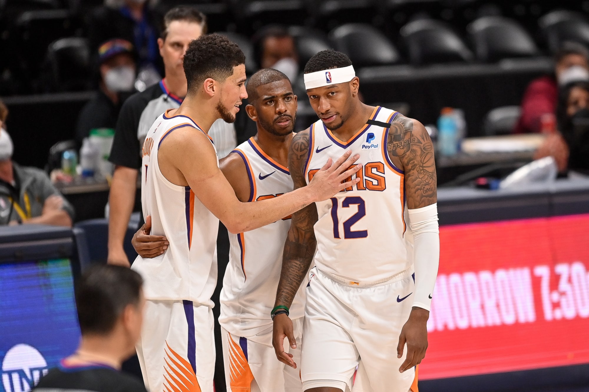 Where can I watch the SunsClippers game tonight? Suns vs