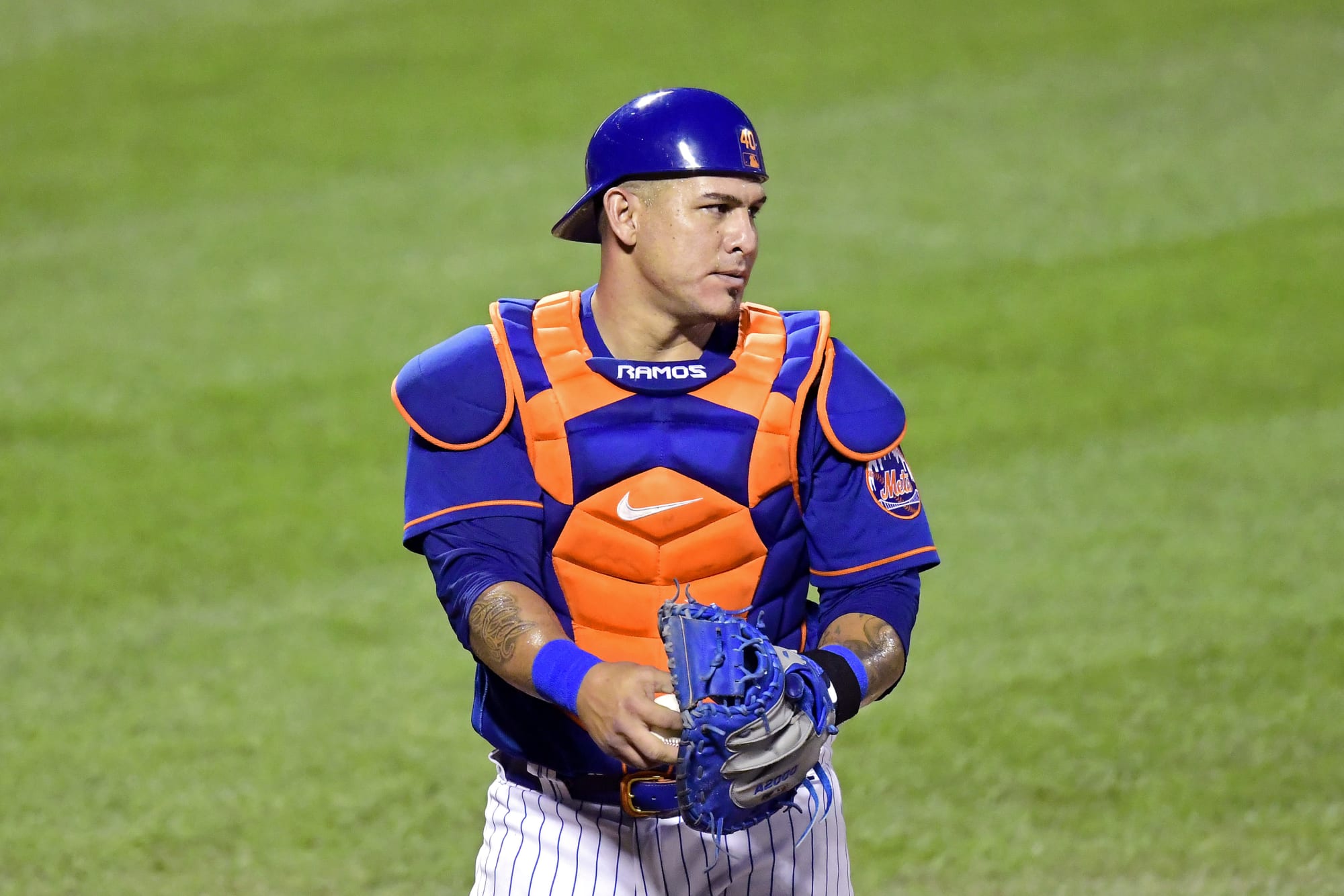 Mets catcher options to explore in free agency this winter