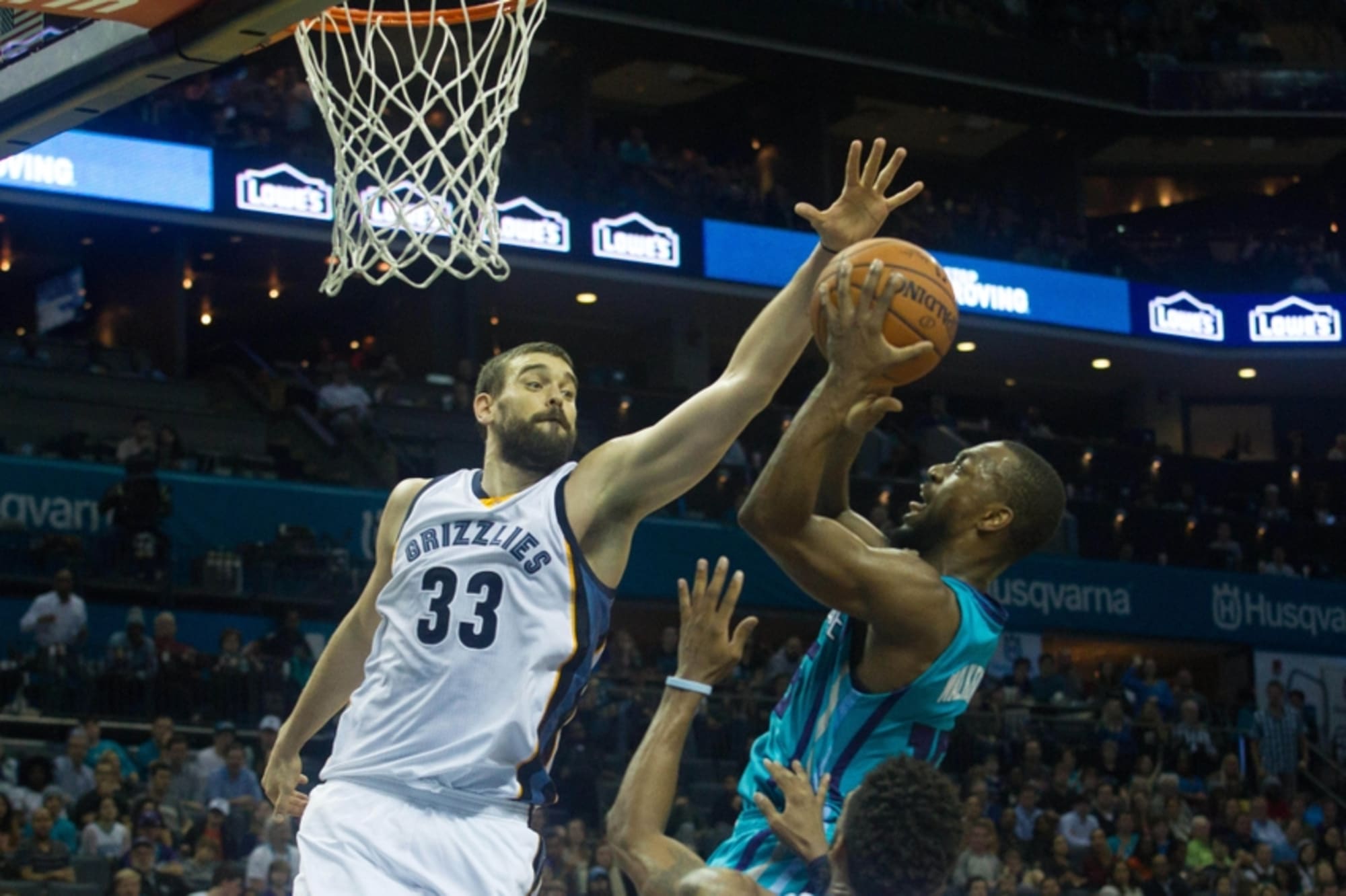 Charlotte Hornets Look to Bounce Back Against Memphis at Home