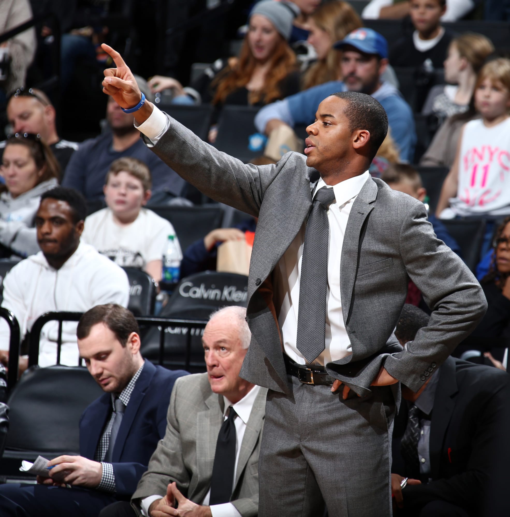 Charlotte Hornets: Assistant Ronald Nored a candidate for ...