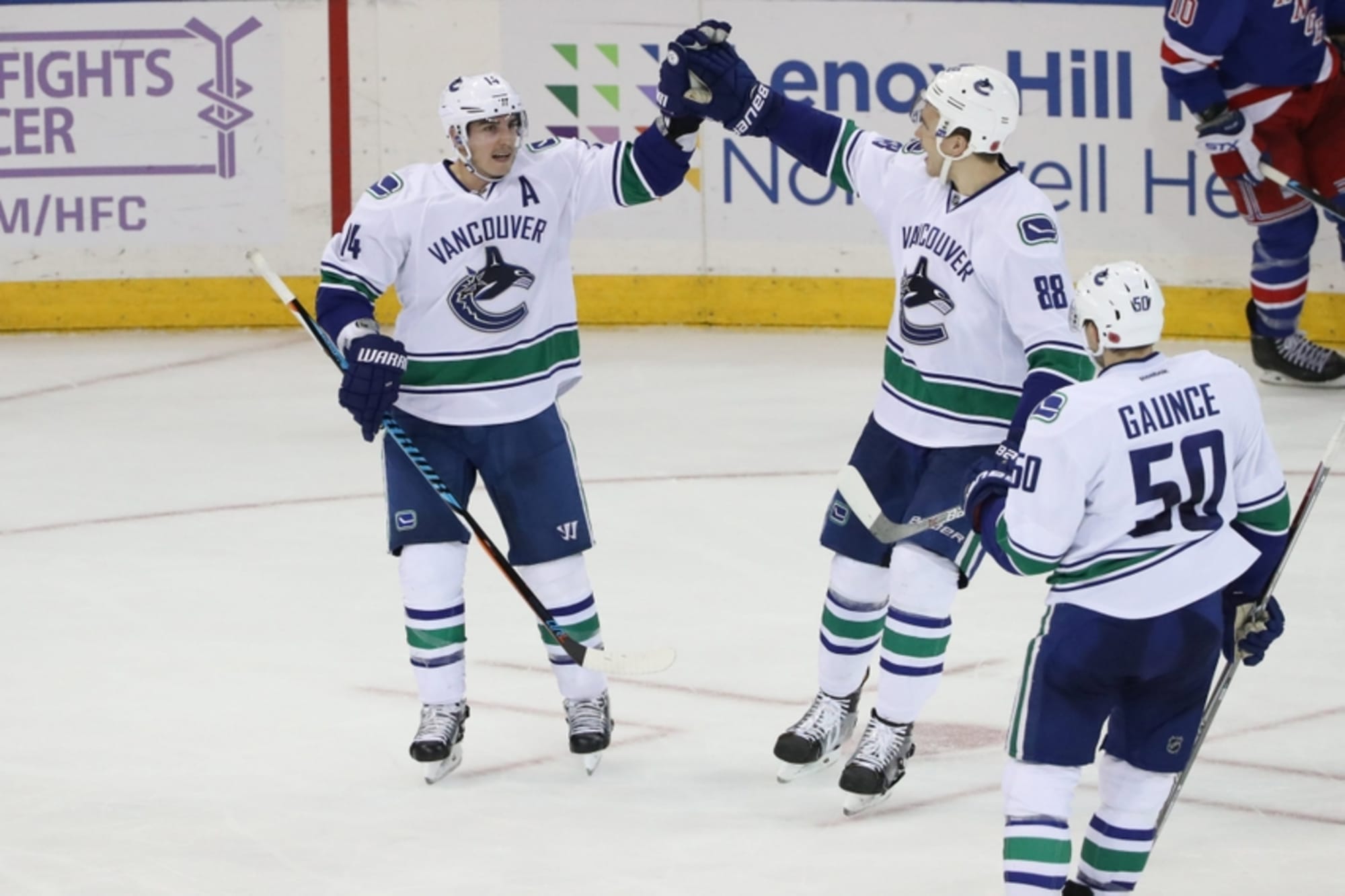 Vancouver Canucks: Six Times Alex Burrows Played the Hero