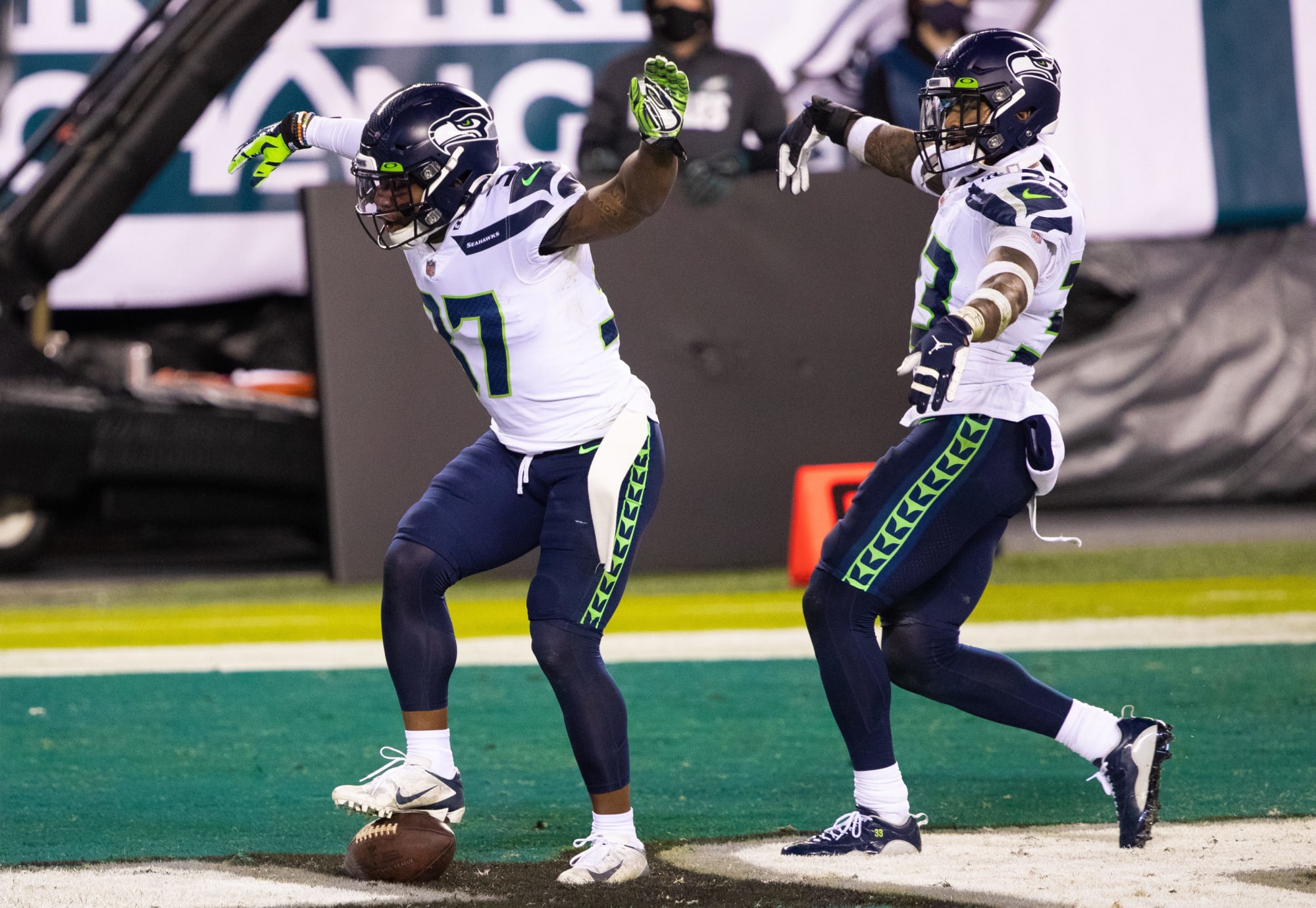 Seahawks may need to pay both safeties before 2022