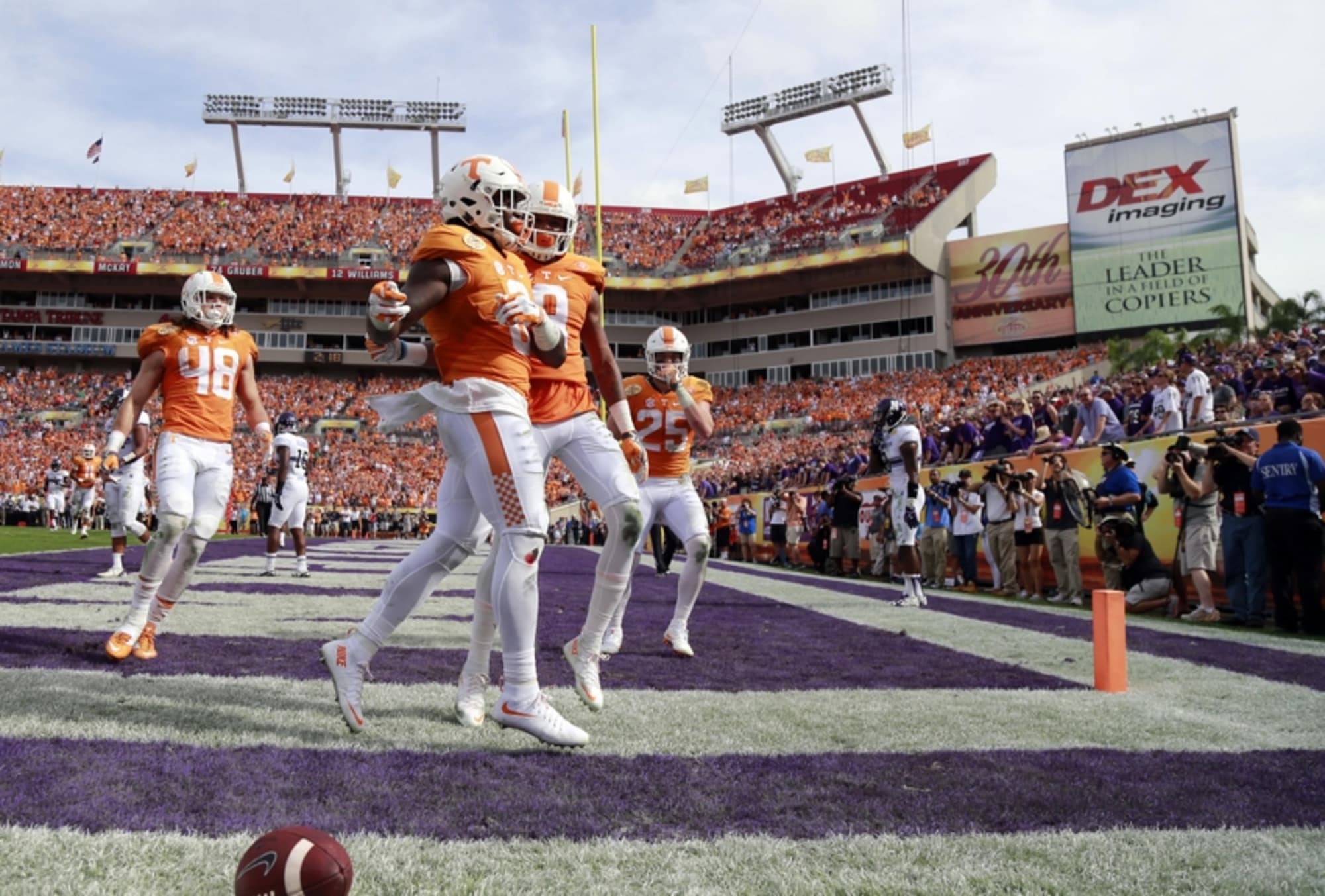 Tennessee Vols Destroy Northwestern 456 in Outback Bowl