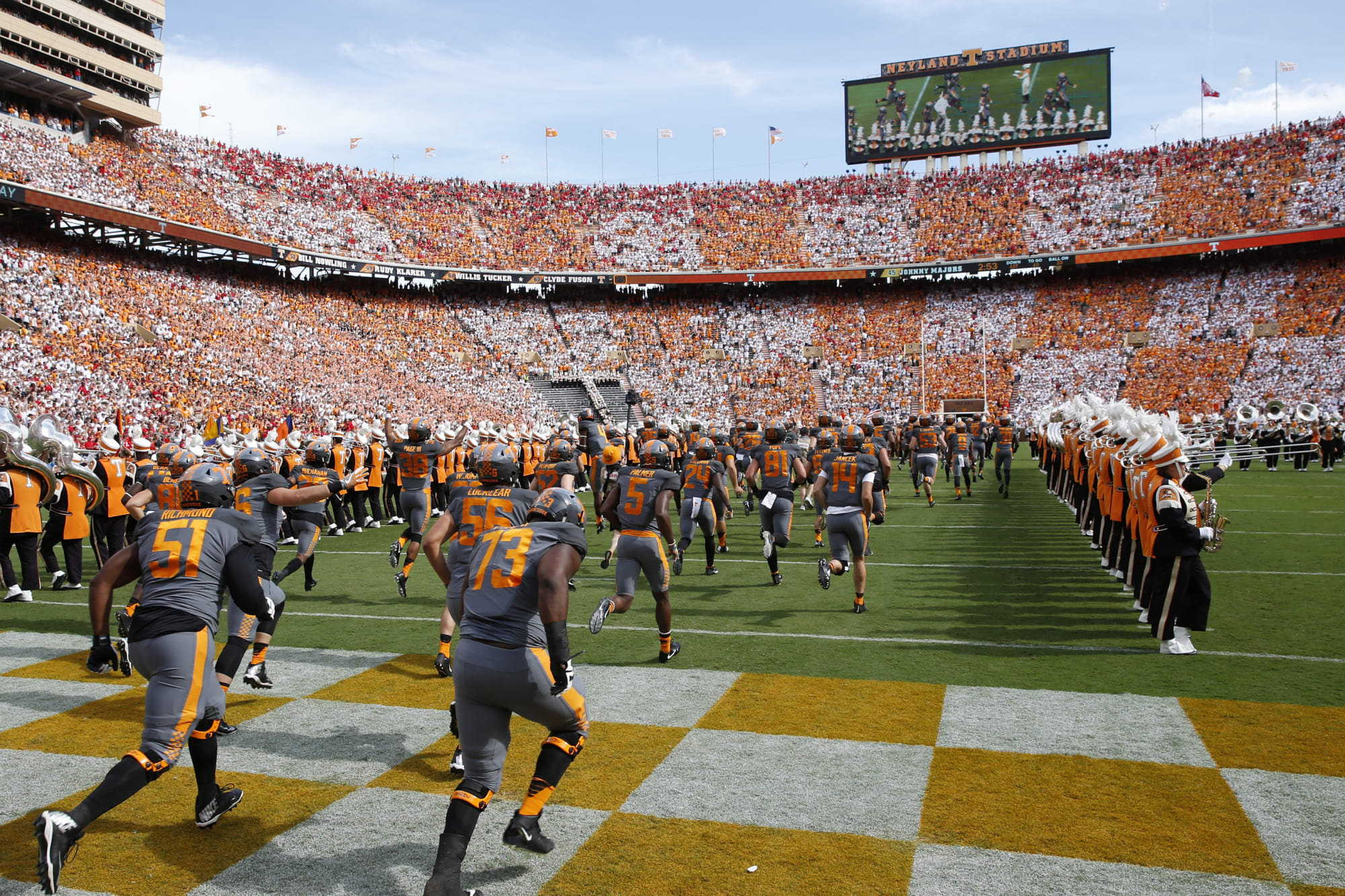 Tennessee football QBs revive Smokey Greys in Vols spring game