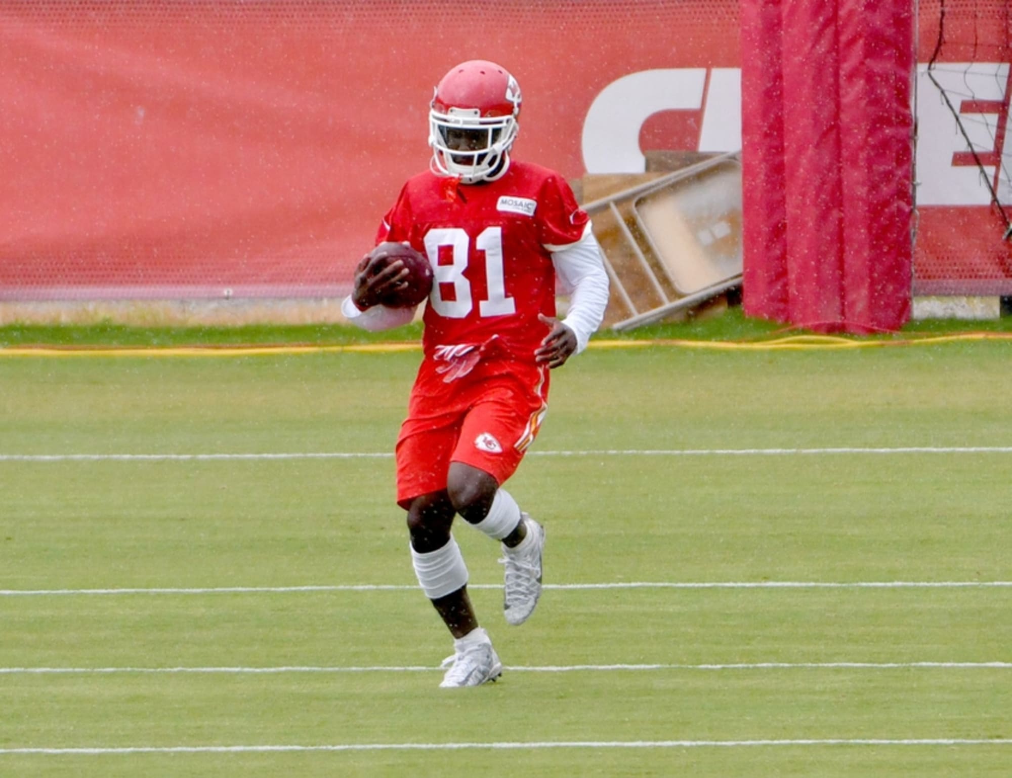 Tyreek Hill turning heads at Chiefs camp