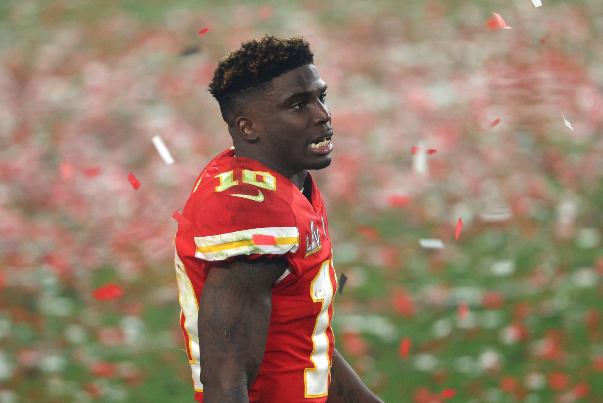 Tyreek Hill turns down restructured contract for K.C. Chiefs