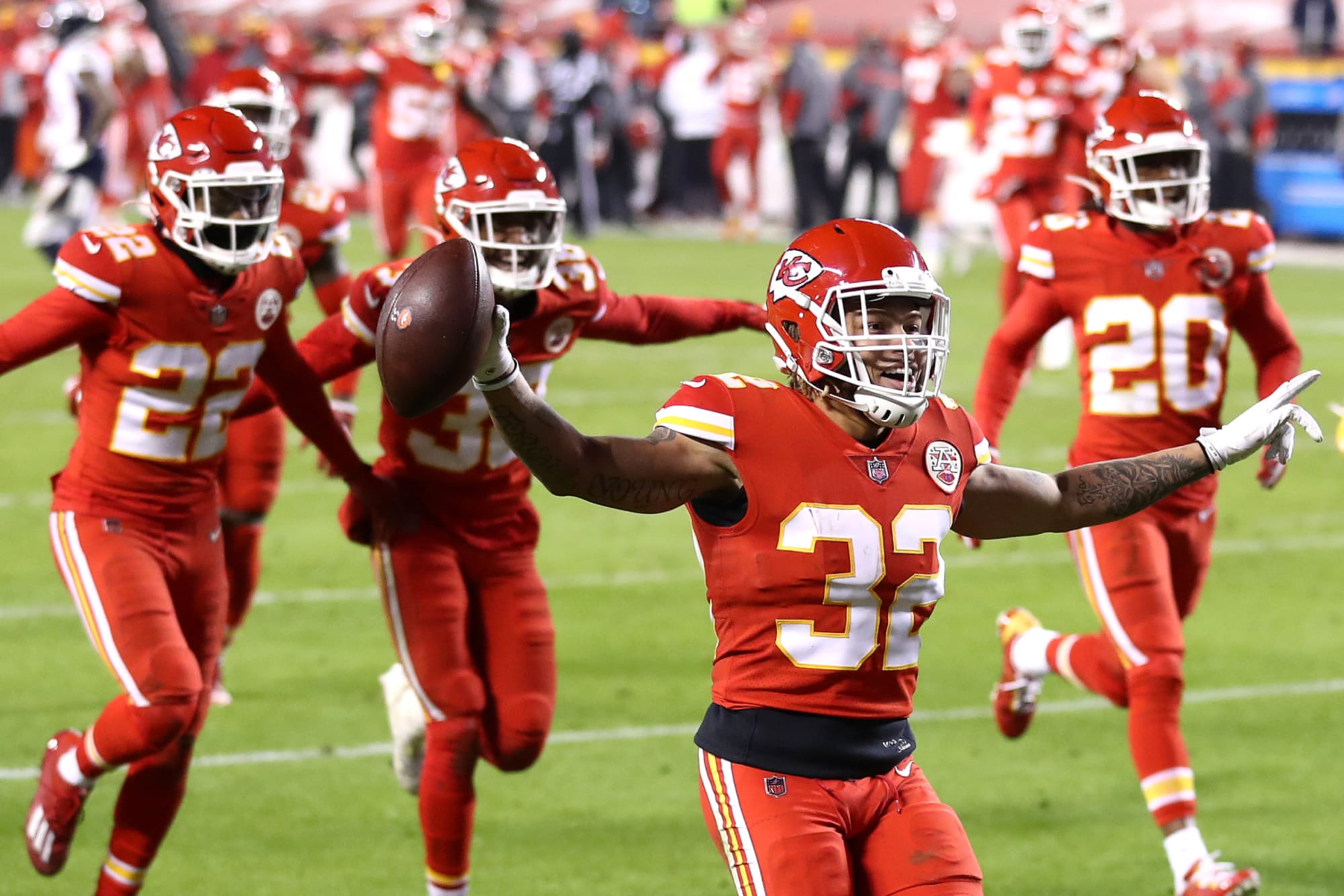 Chiefs vs. Dolphins predictions: Most writers believe in Kansas City