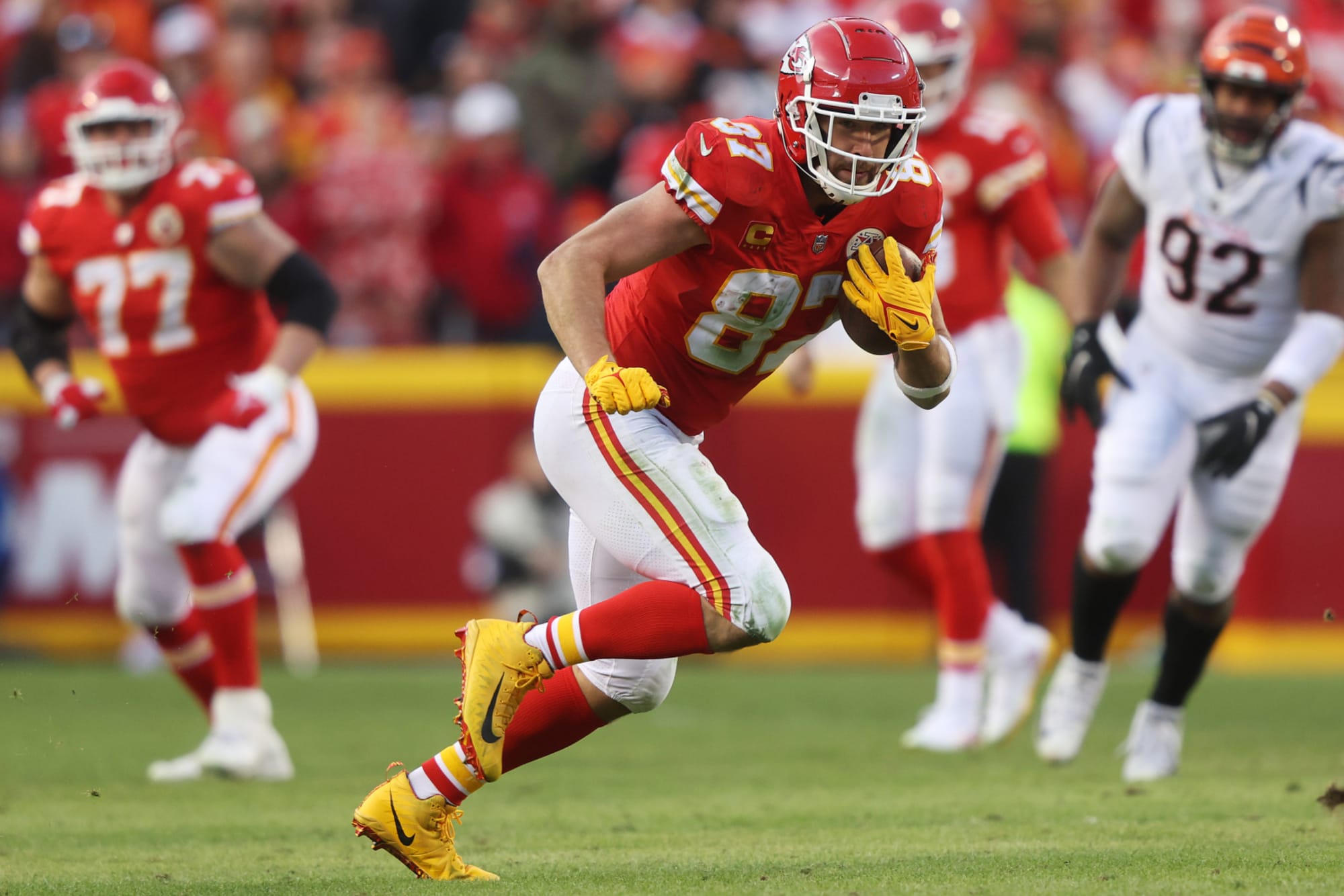 Travis Kelce Passes Rob Gronkowski In All Time Receiving Yards