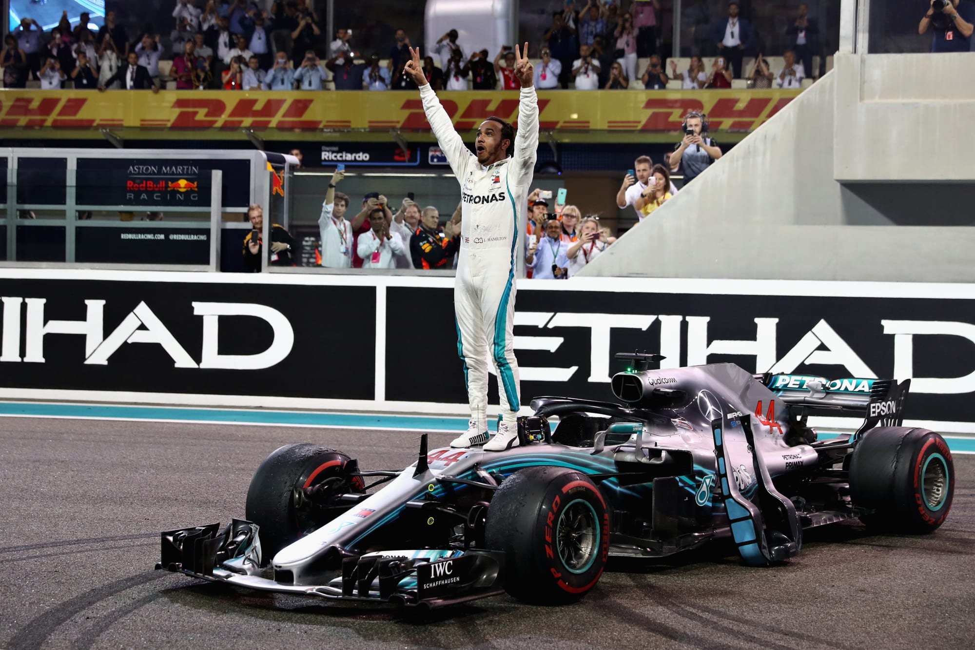 Formula Lewis Hamilton Wins Abu Dhabi Grand Prix