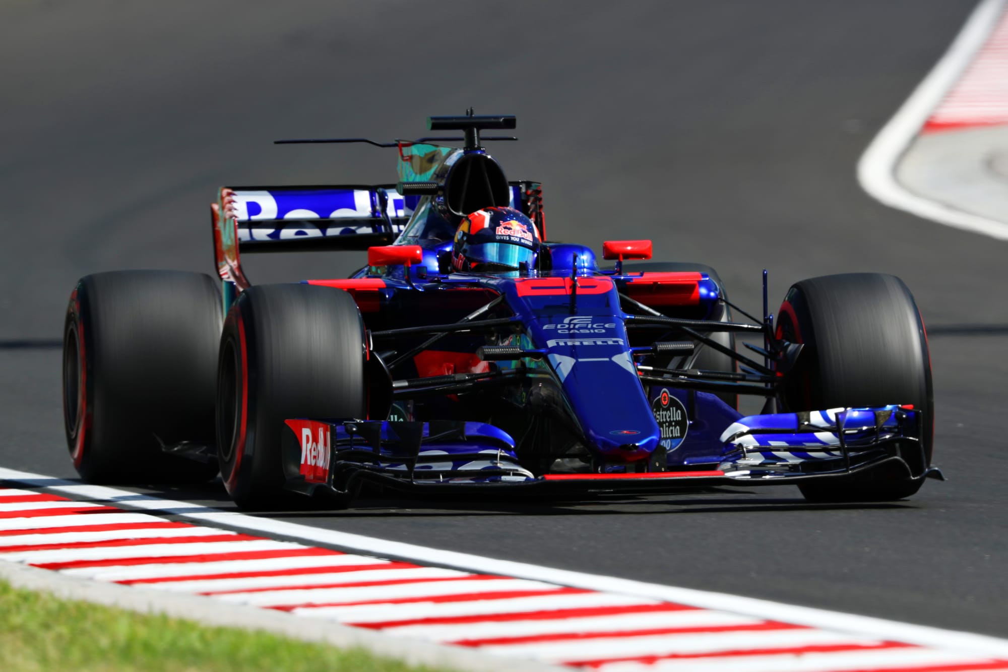 Formula 1: Daniil Kvyat to drive for Toro Rosso in 2019