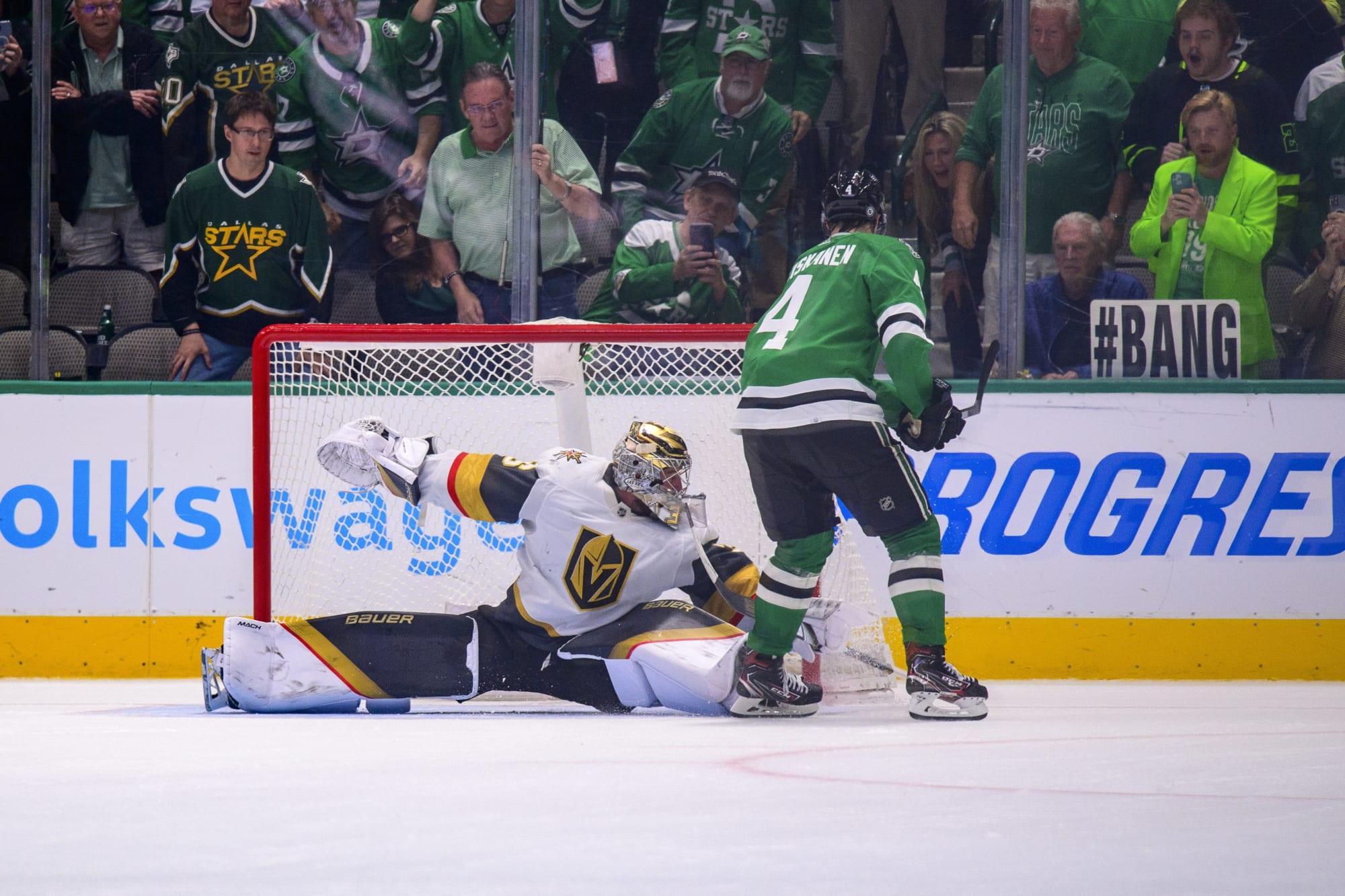 The Dallas Stars push their playoff "magic number" to 1