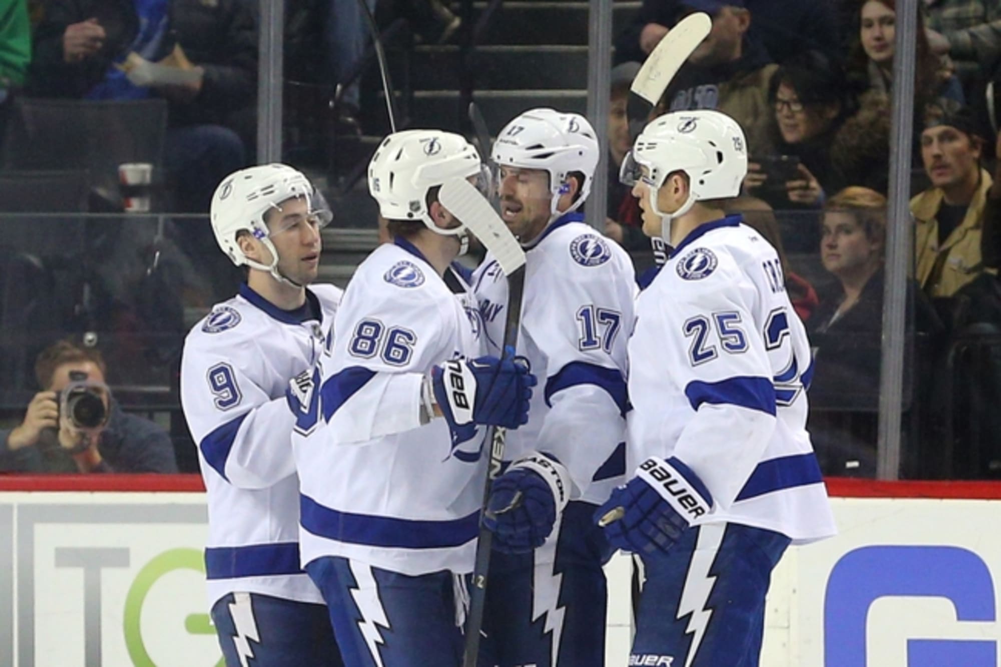 Tampa Bay Lightning Clinch Spot In Stanley Cup Playoffs