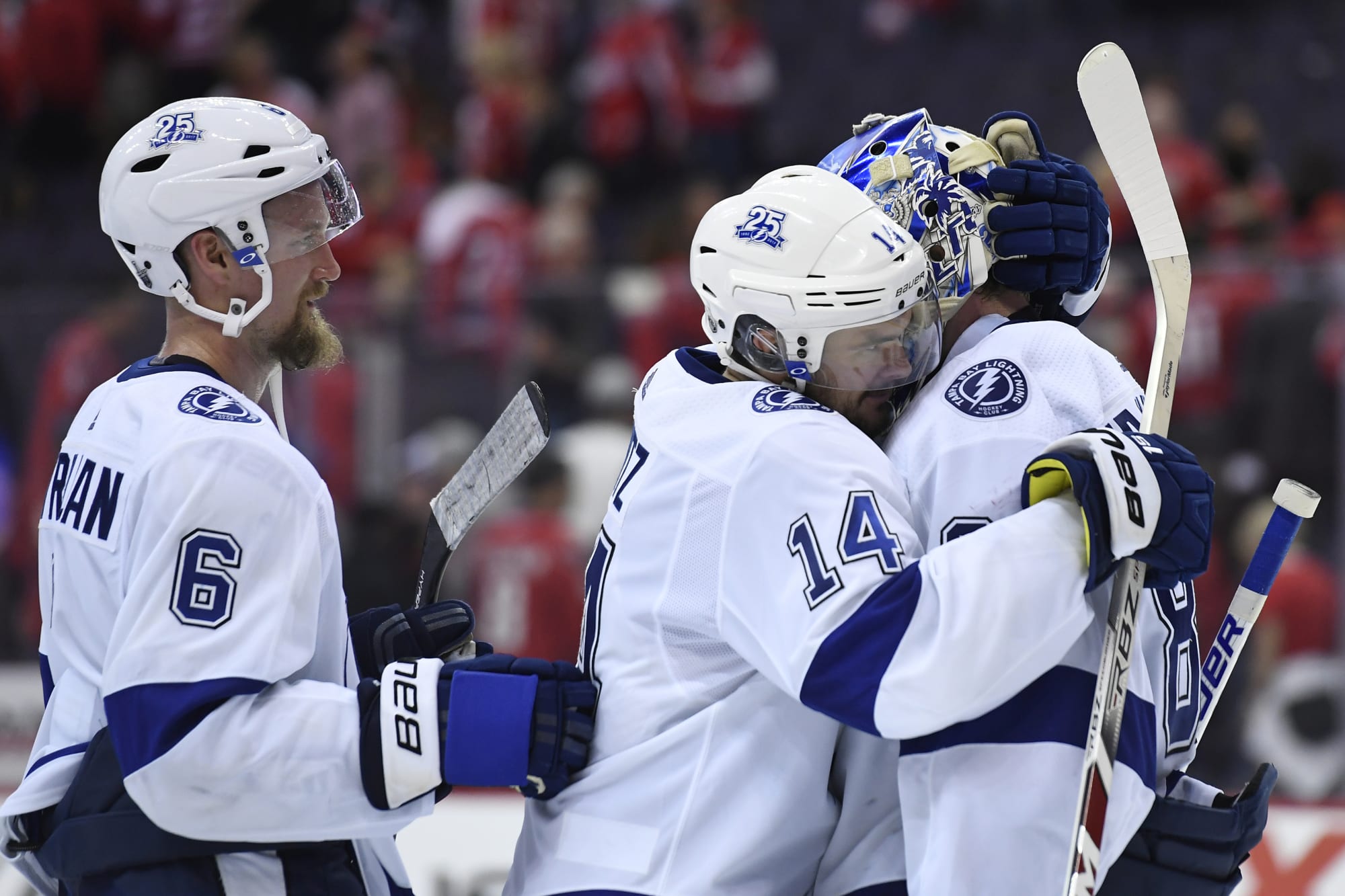 Stanley Cup Playoffs: Tampa Bay Lightning returns to form to defeat