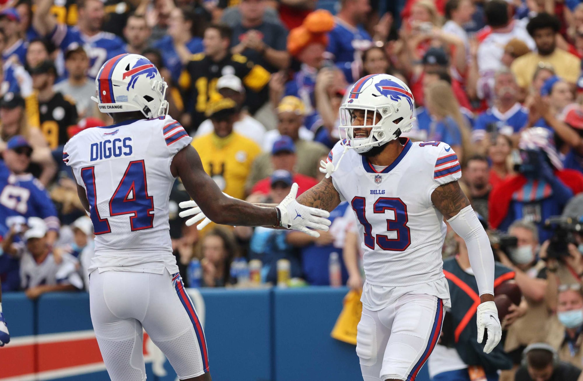 Predicting the 2022 stats for the Buffalo Bills wide receivers
