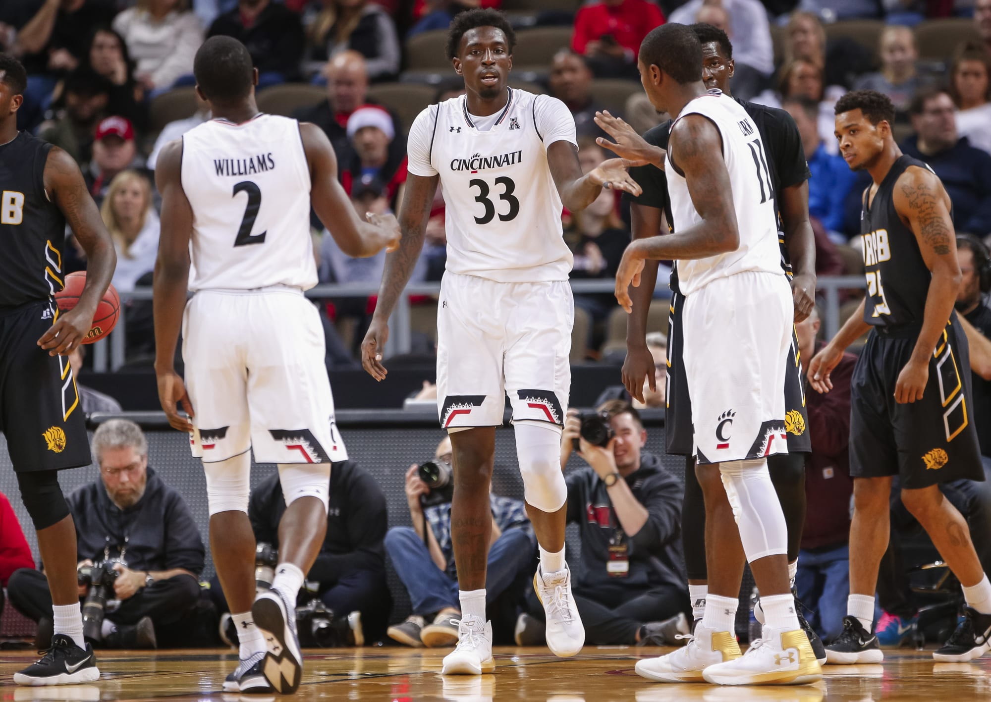 Cincinnati Basketball Bearcats are the other Final Four threat in the AAC