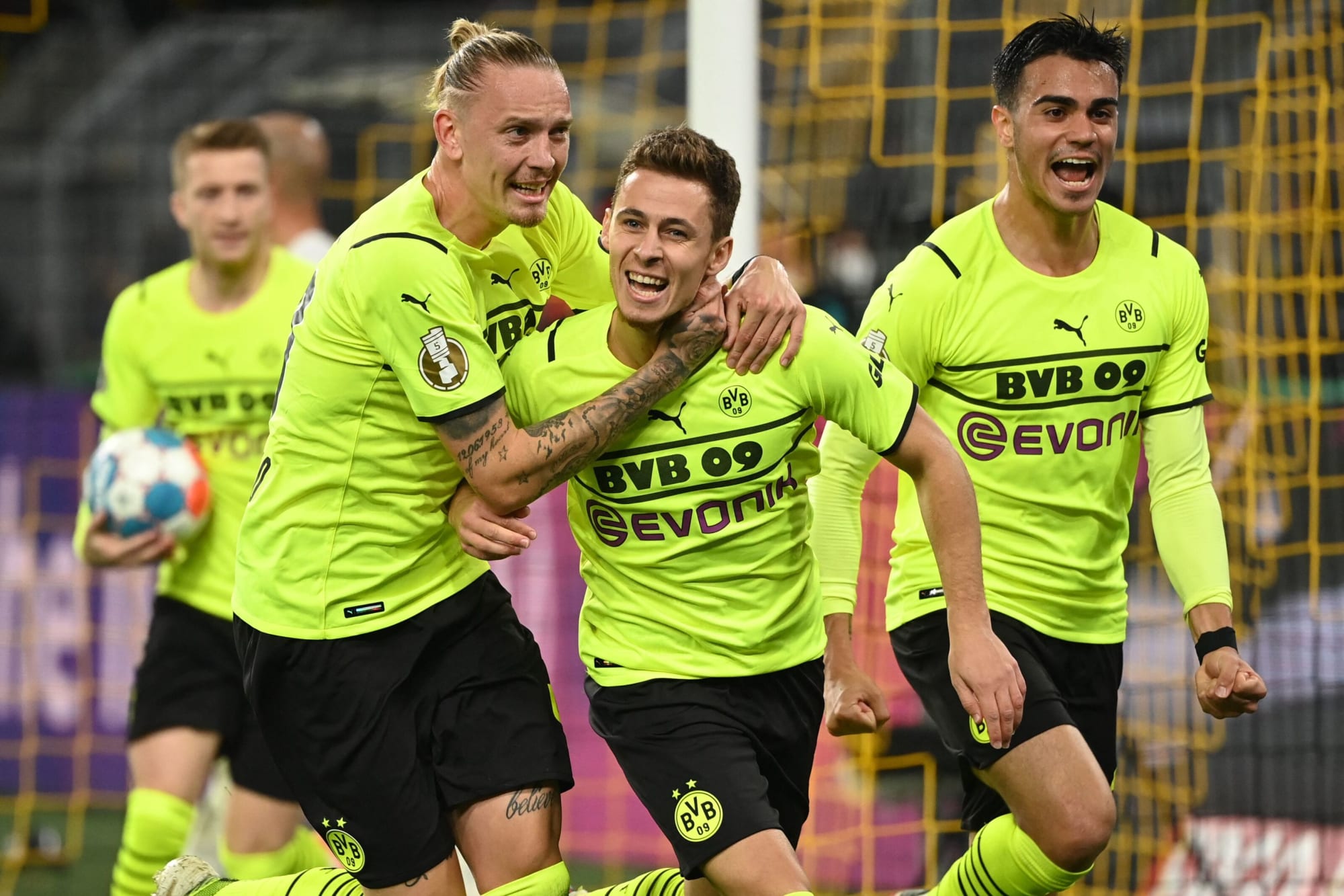 CONFIRMED Borussia Dortmund lineup for Bundesliga clash vs FC Köln