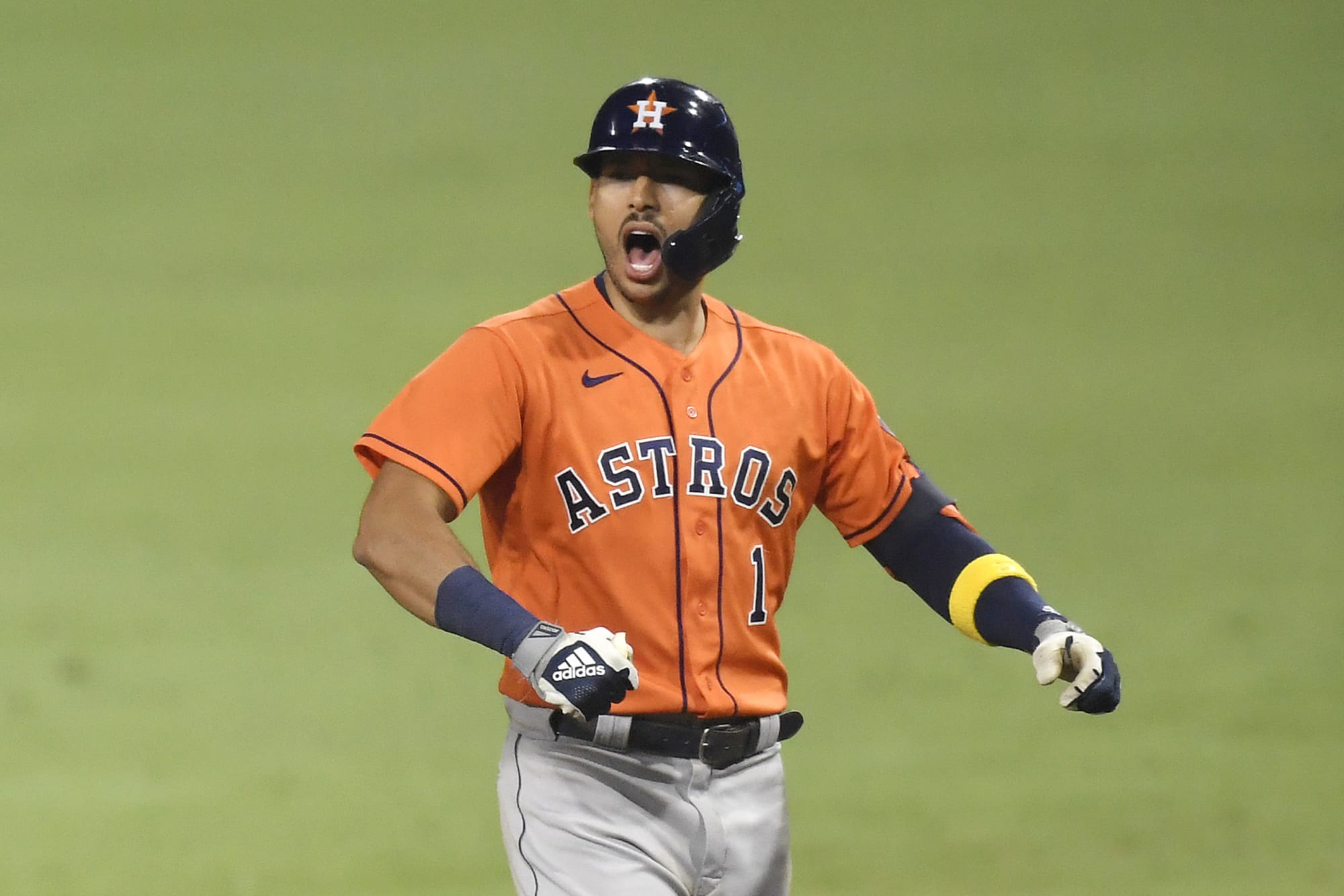 Houston Astros: Is Carlos Correa a superhero or a supervillain?