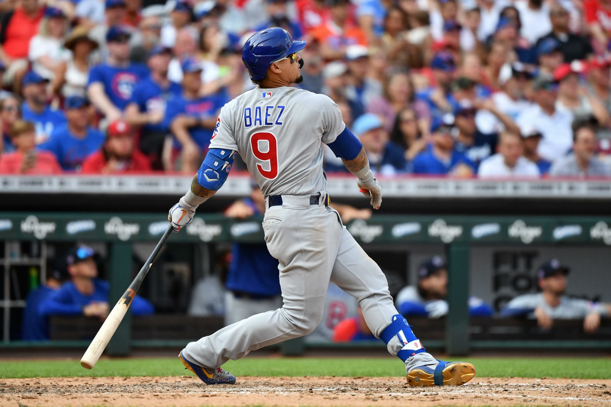 Chicago Cubs 3 trades with Oakland Athletics to blow it up