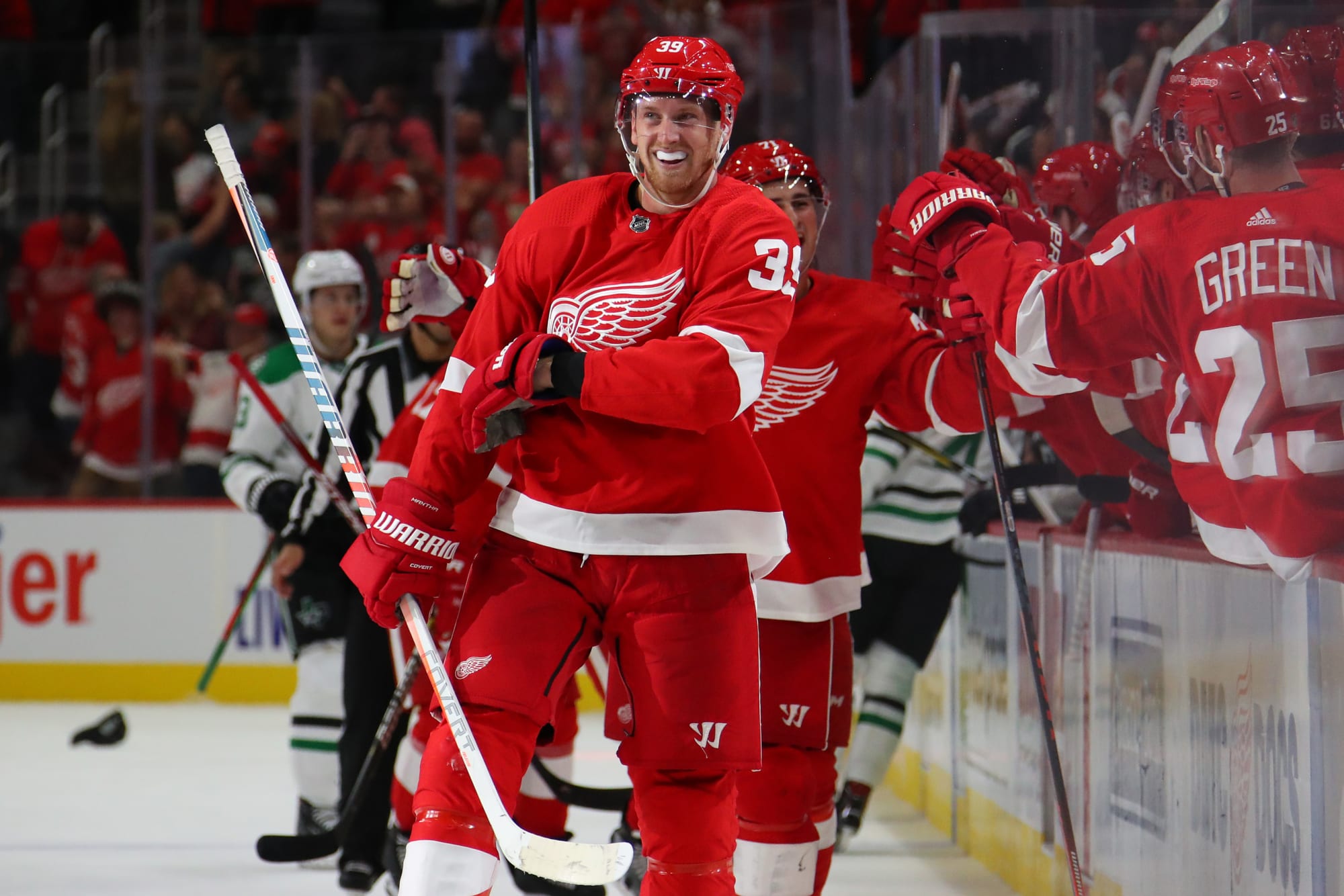 Detroit Red Wings Anthony Mantha Dazzles in Home Opener Flipboard