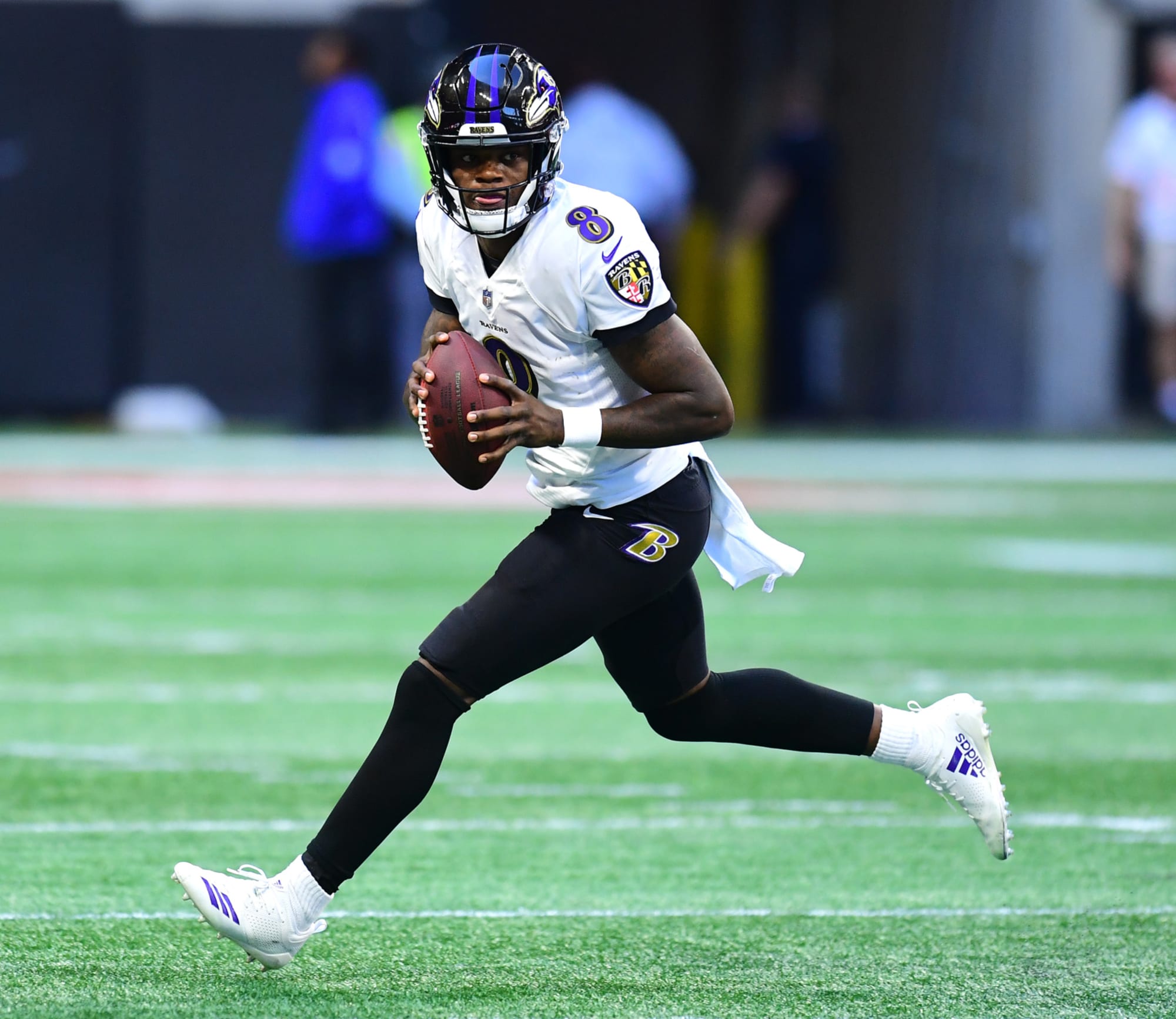 Baltimore Ravens: How to balance Lamar Jackson's dual threats