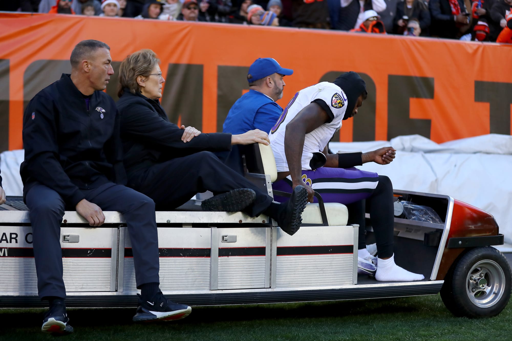 Ravens QB Lamar Jackson injury believed to be low-ankle sprain