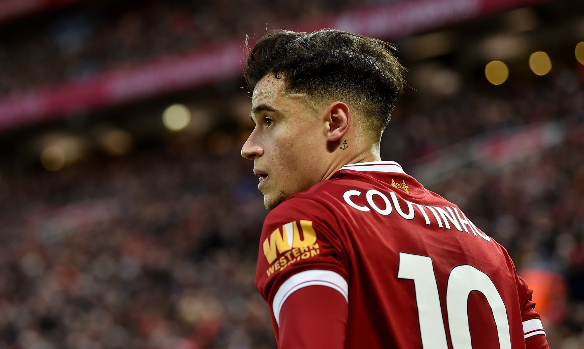 Philippe Coutinho Signs With Barcelona For 160 Million Euros