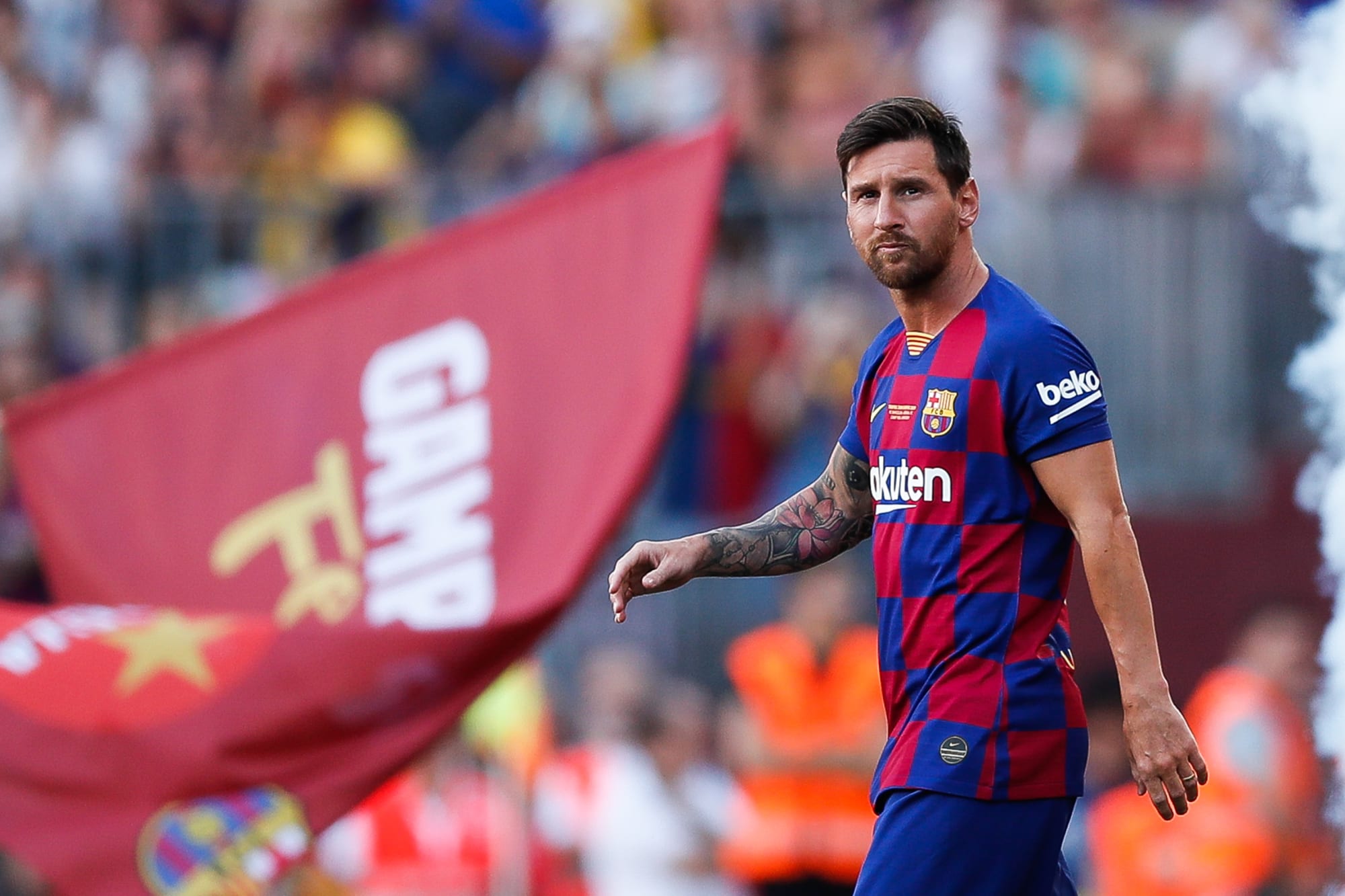 Lionel Messi irked as Barcelona eye Man United star's transfer