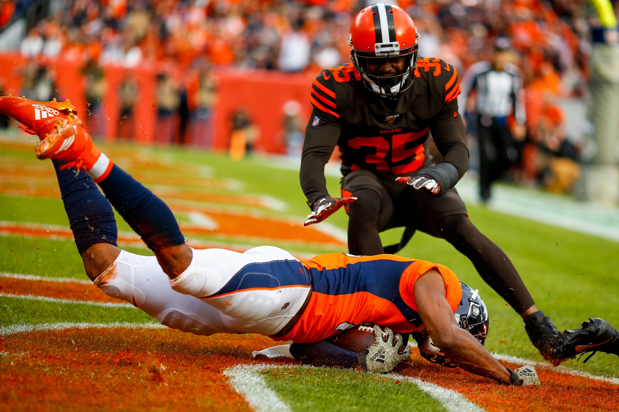 Cleveland Browns unraveling before our very eyes in Denver