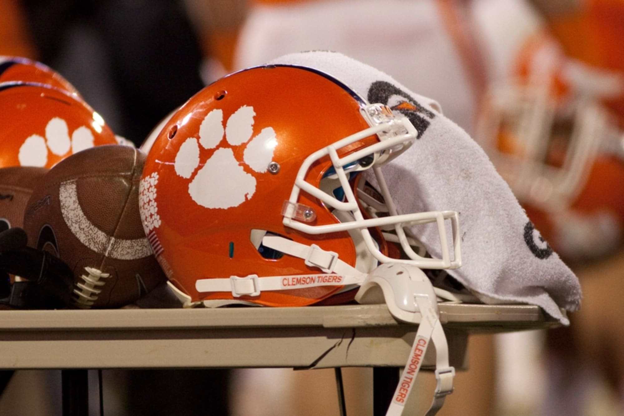 Clemson football recruiting 4star DE Clelin Ferrell commits to Tigers