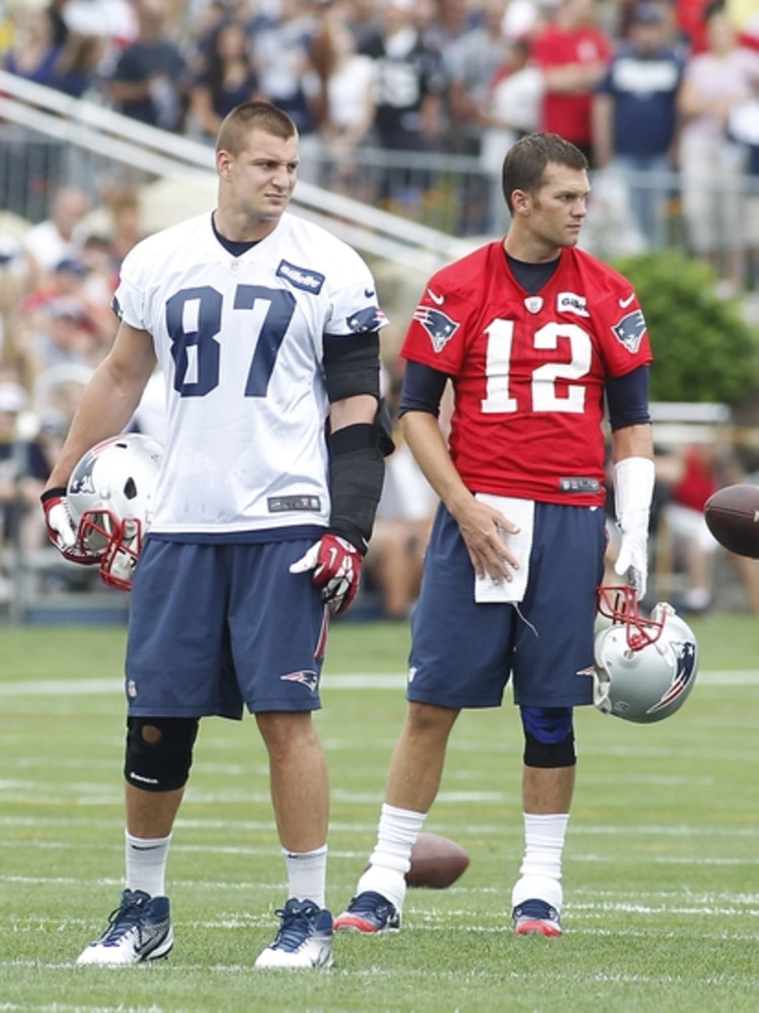 Patriots Tom Brady returns to practice after injury